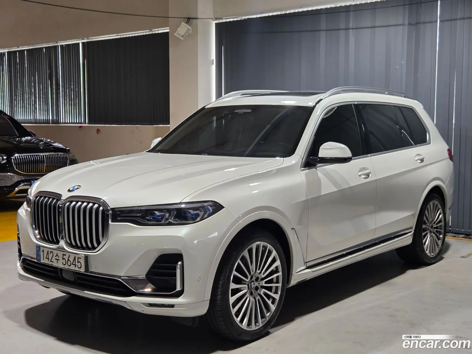 BMW X7 2021 — 17