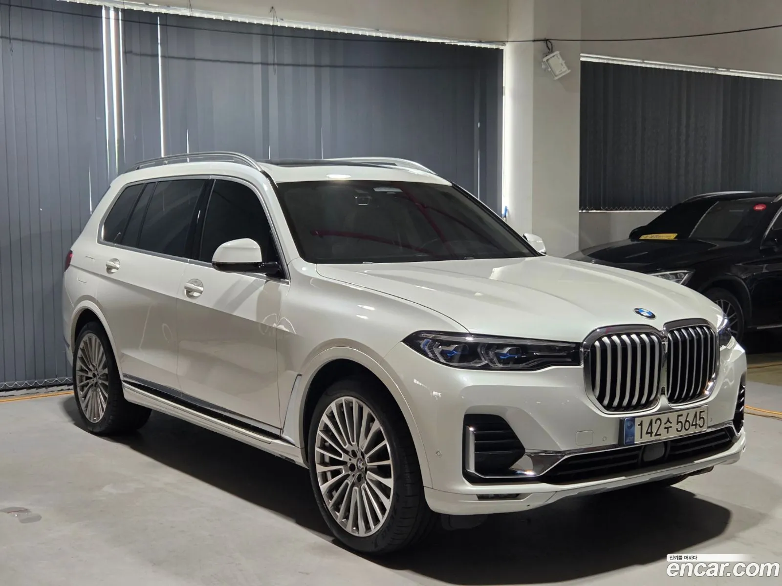 BMW X7 2021 — 20