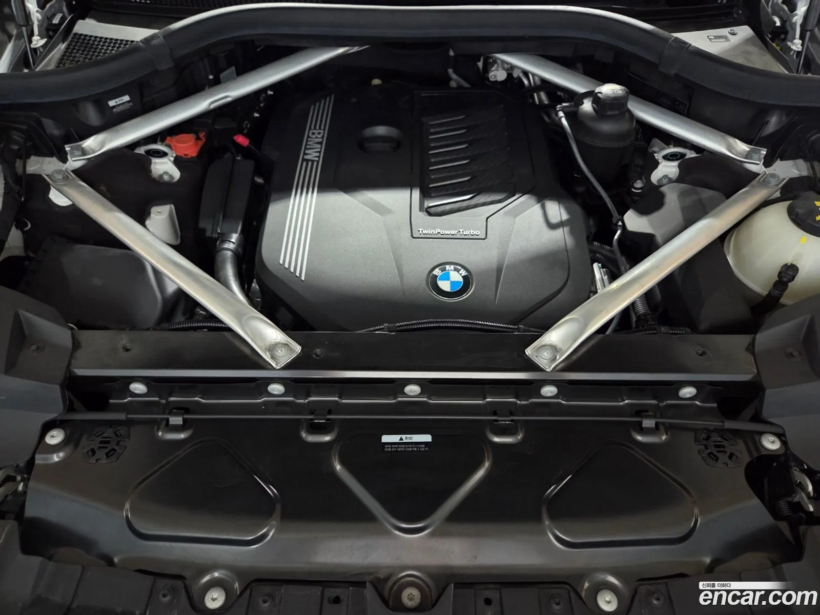 BMW X7 2021 — 12
