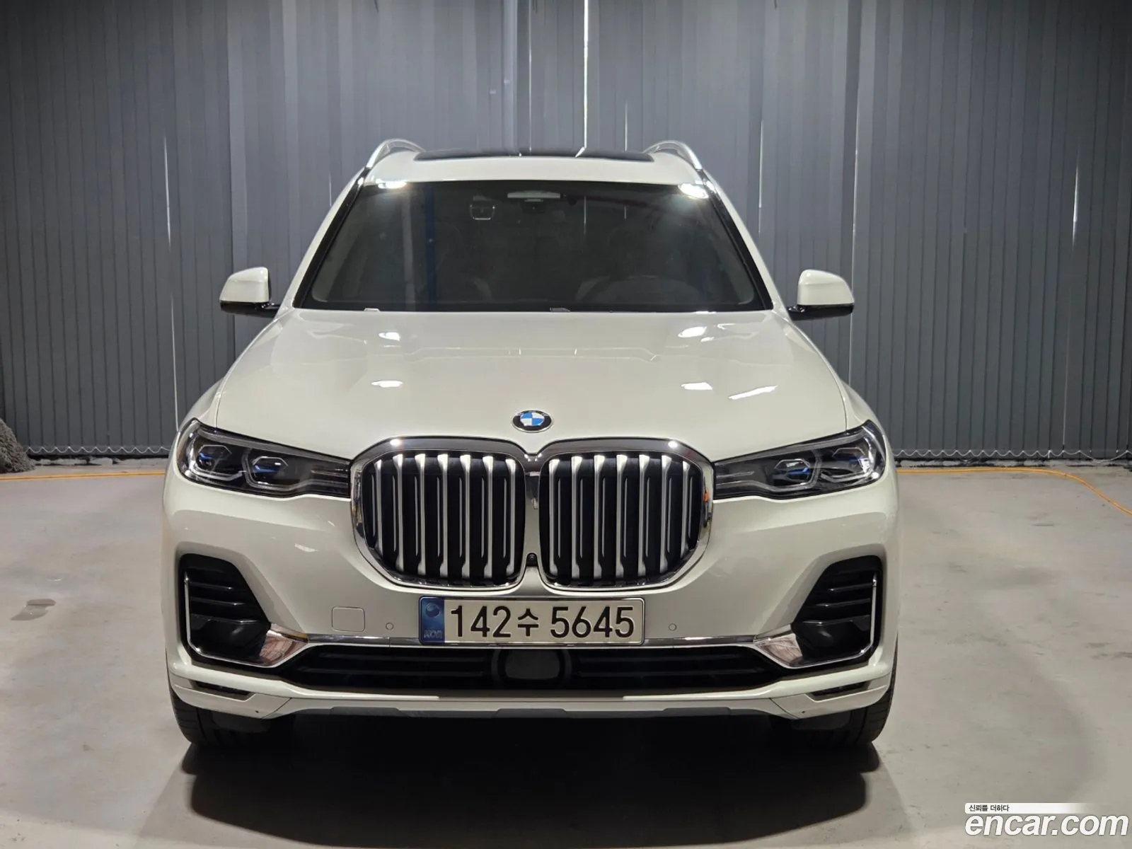 BMW X7 2021 — 11