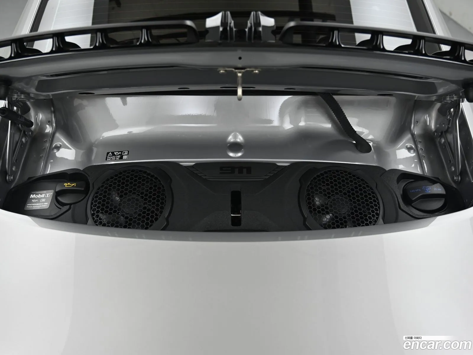 Porsche 911 2025 — 12