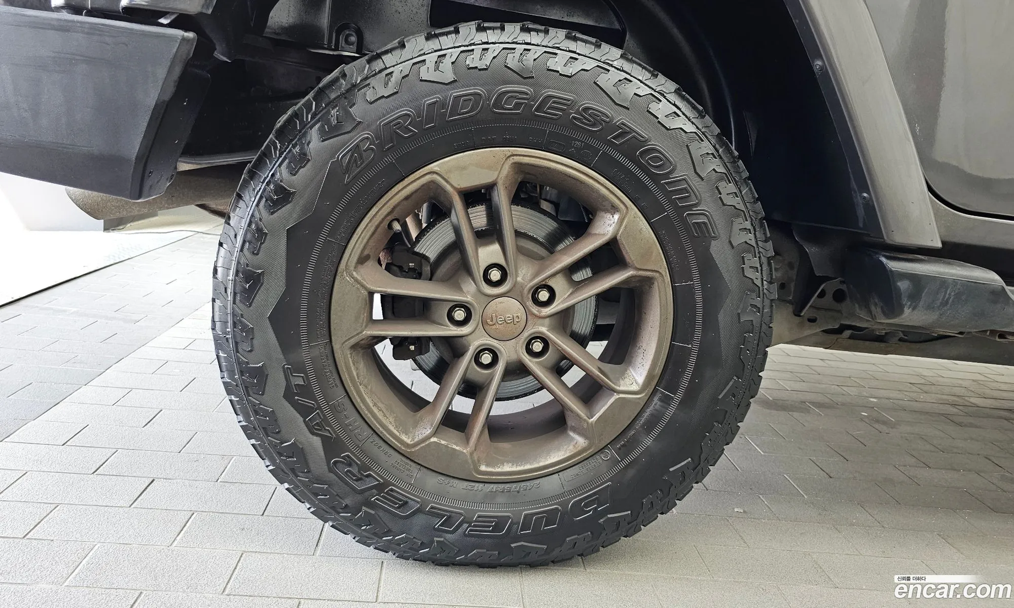 Jeep Wrangler 2016 1C4HJWEG0GL332263 — 5