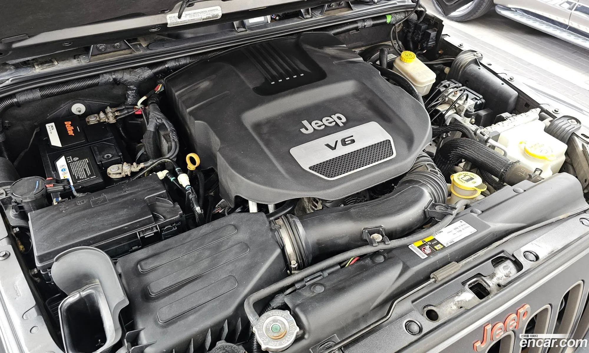 Jeep Wrangler 2016 1C4HJWEG0GL332263 — 17