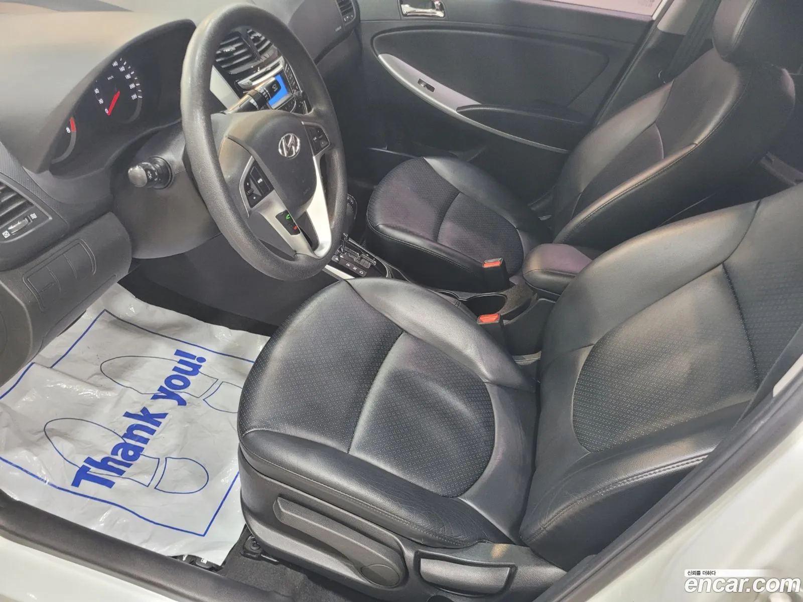 Hyundai Accent 2011 — 13