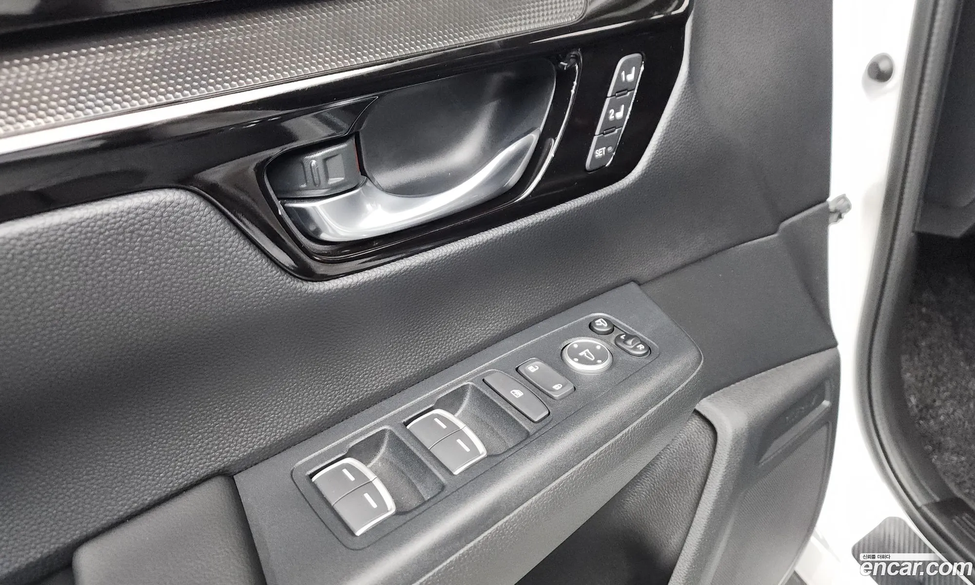 Honda CR-V 6th Gen 2025 — 33
