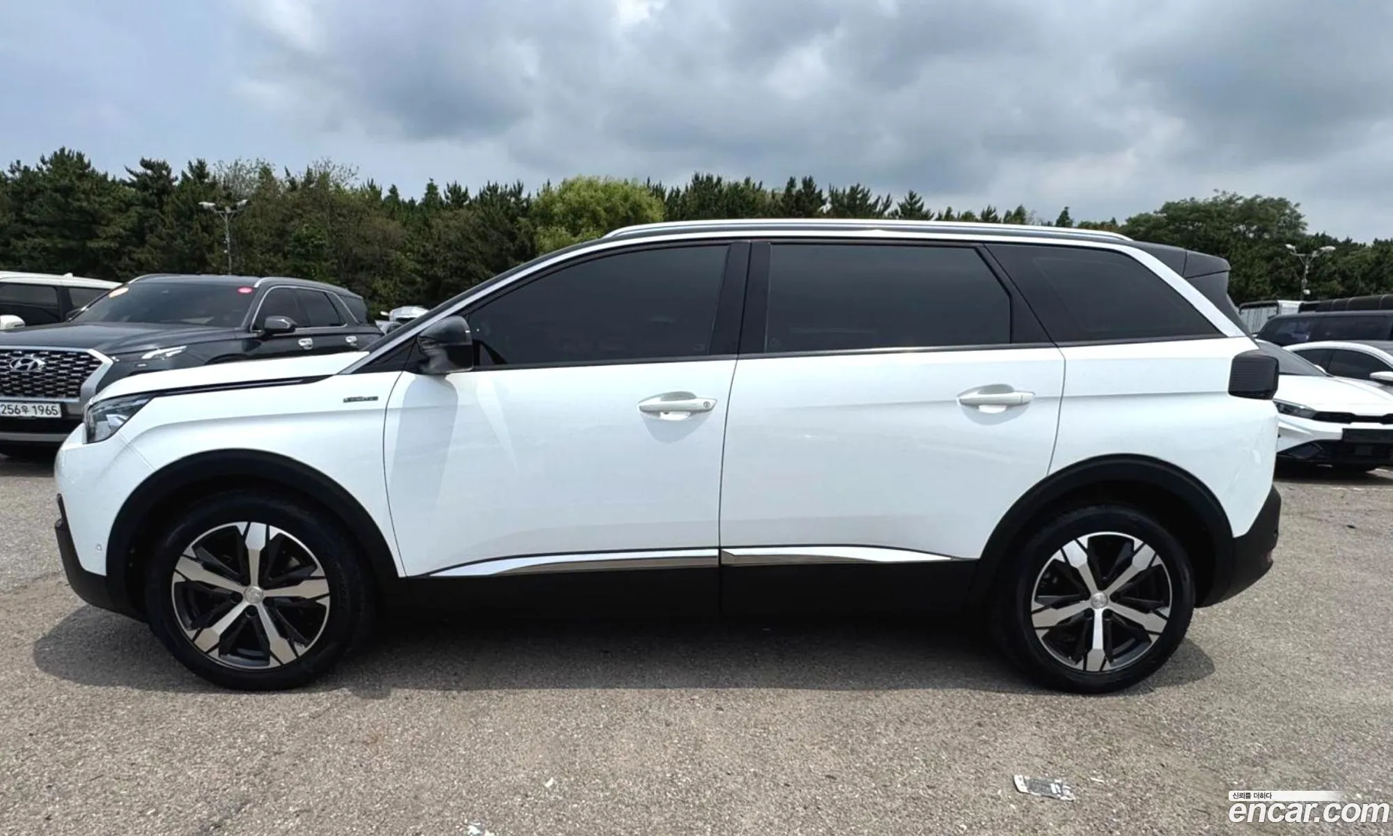 Peugeot 5008 2017 — 2