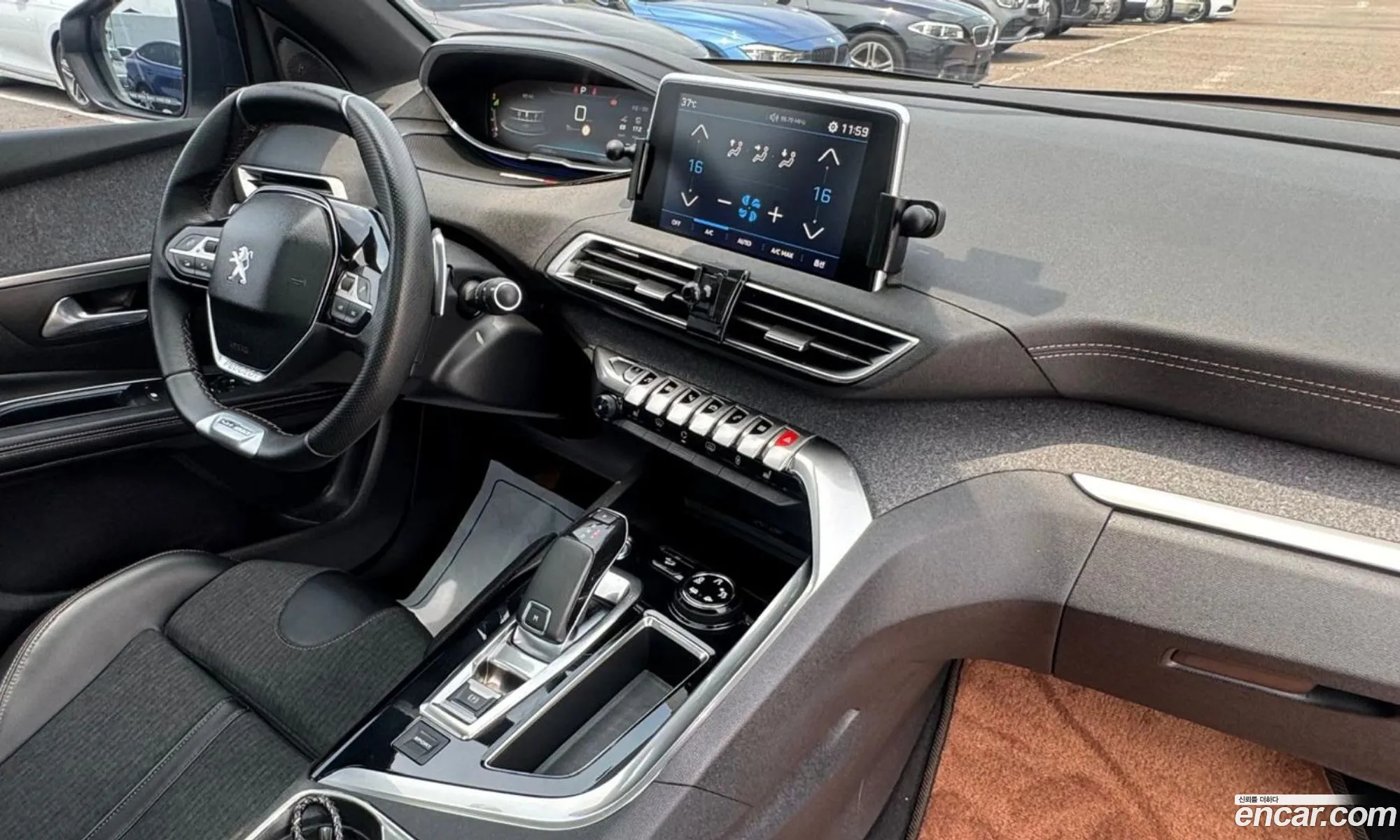 Peugeot 5008 2017 — 12