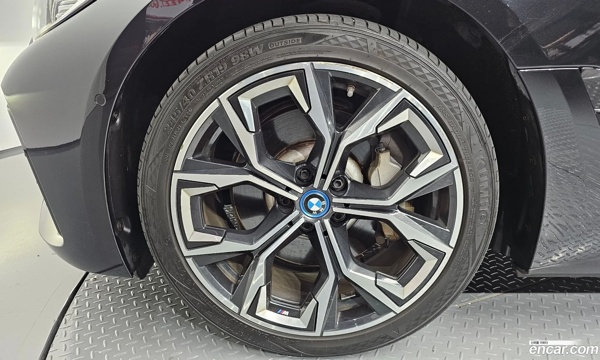 BMW i4 2022 WBY71AW01NFM59484 — 4