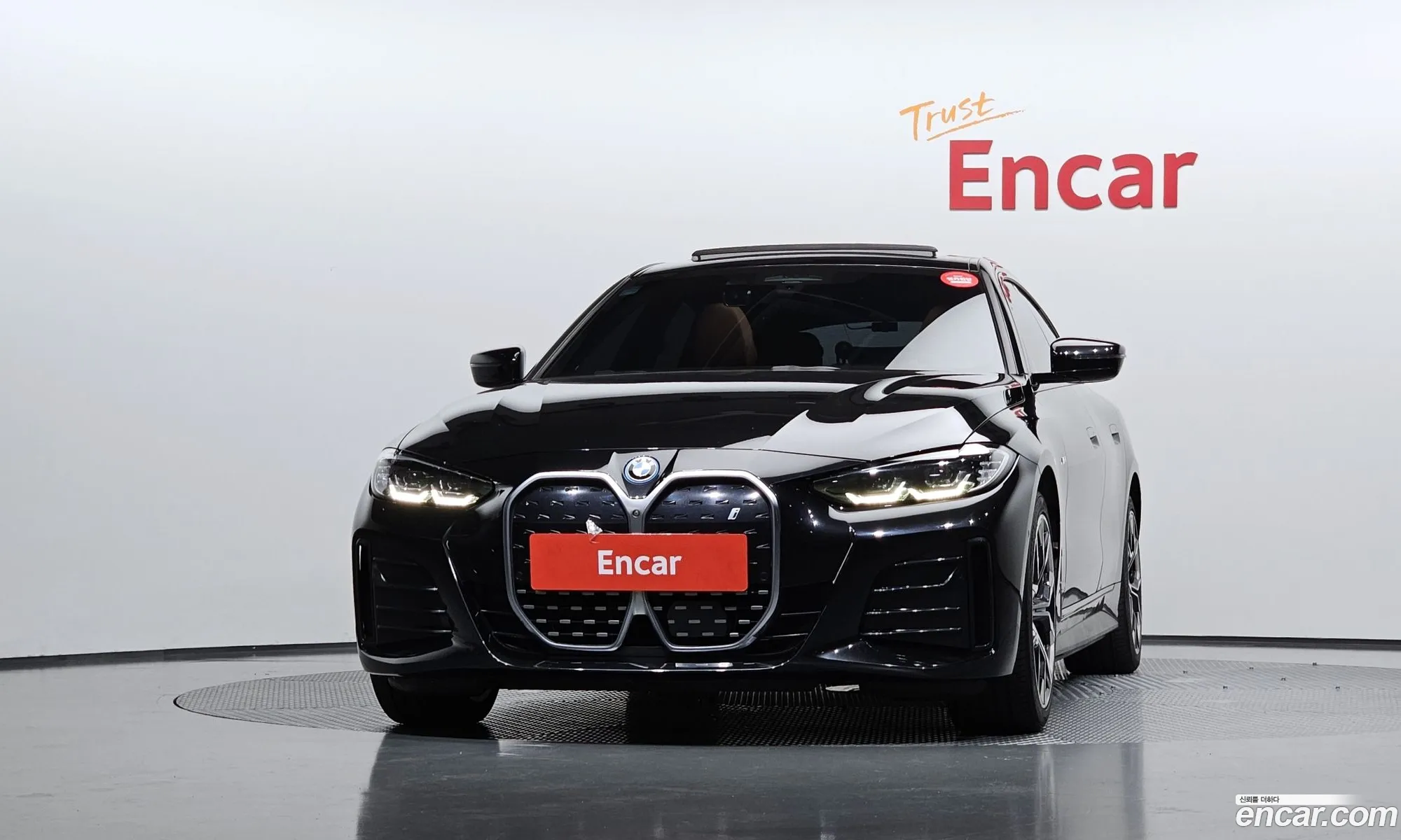 BMW i4 2022 WBY71AW01NFM59484 — 8