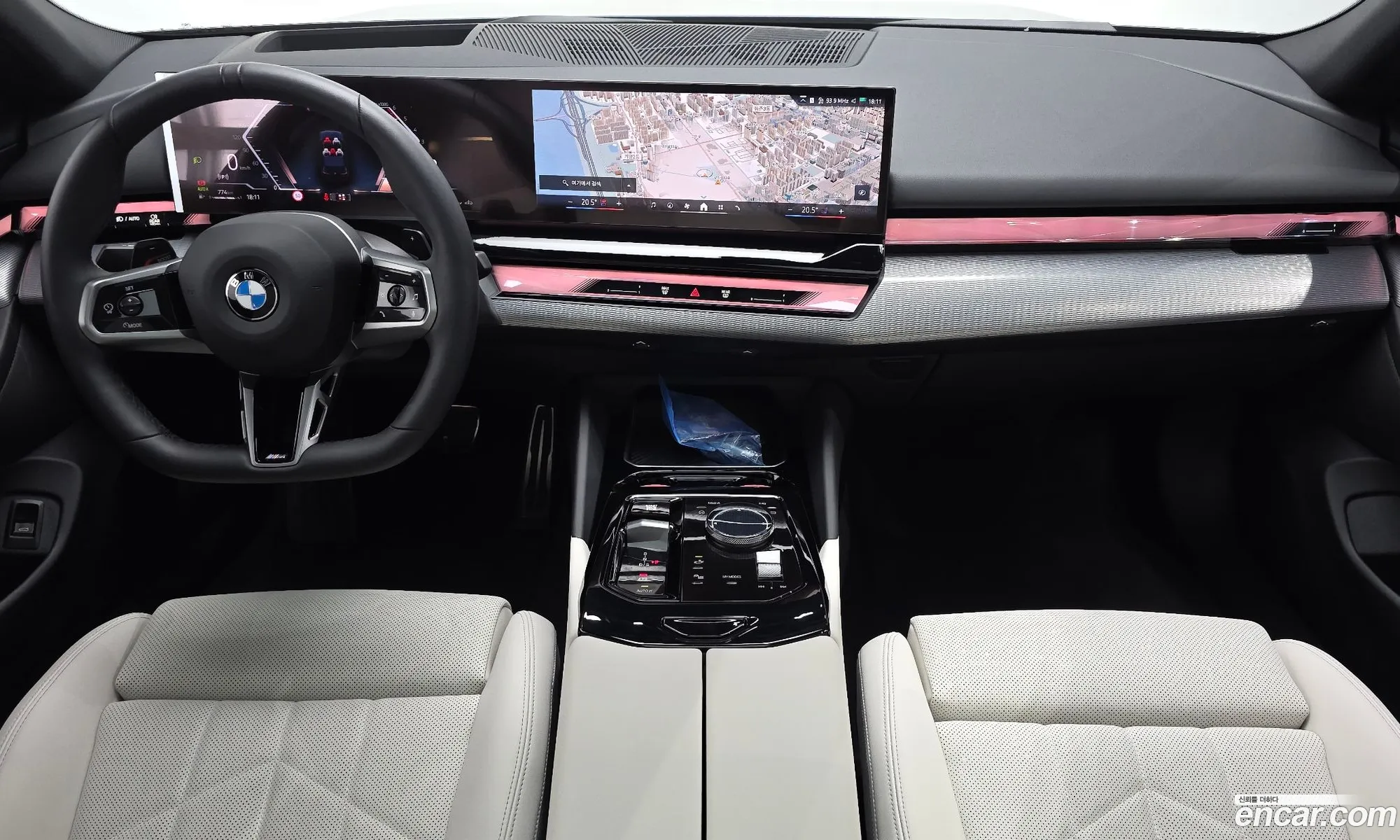 BMW 5 Series 2026 WBA41FL02TCV95740 — 32