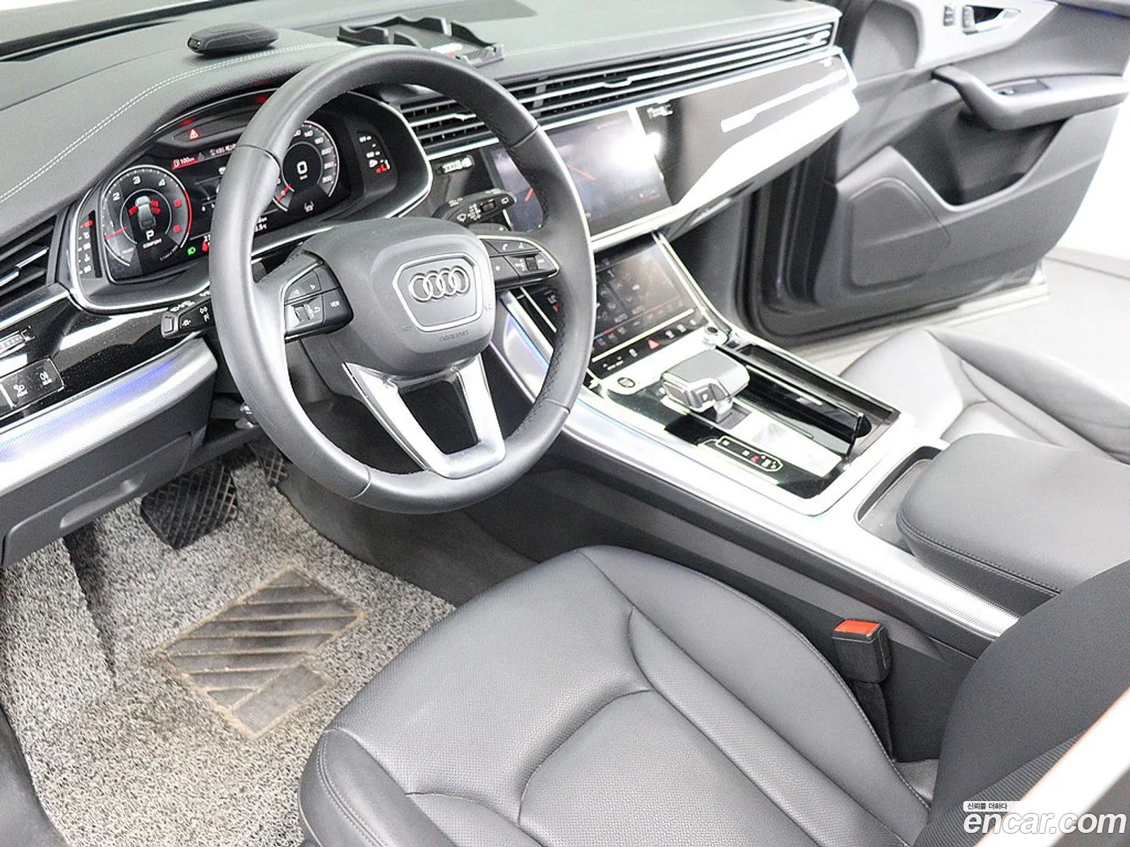 Audi Q7 2023 — 18