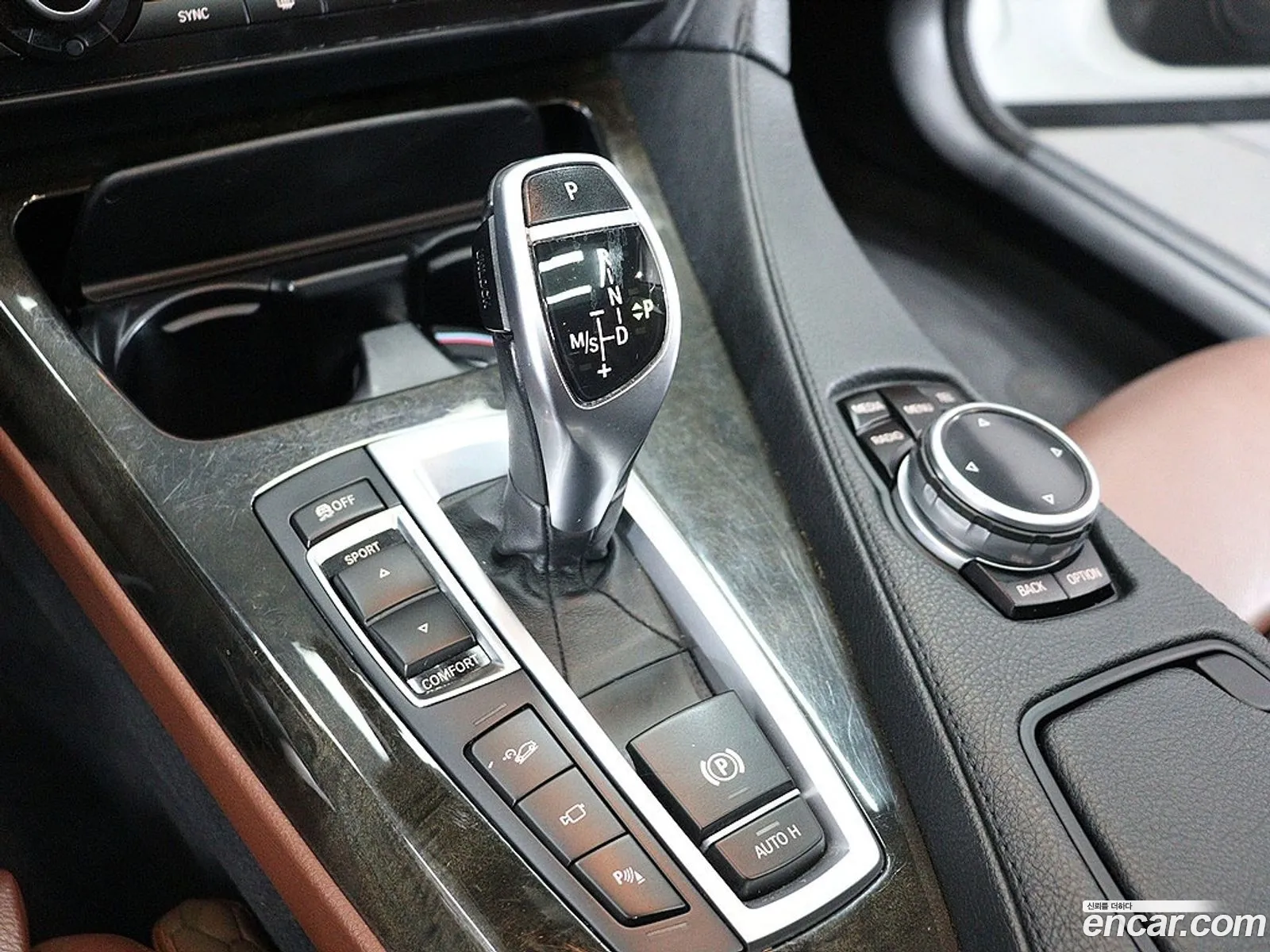 BMW 6 Series 2015 — 7