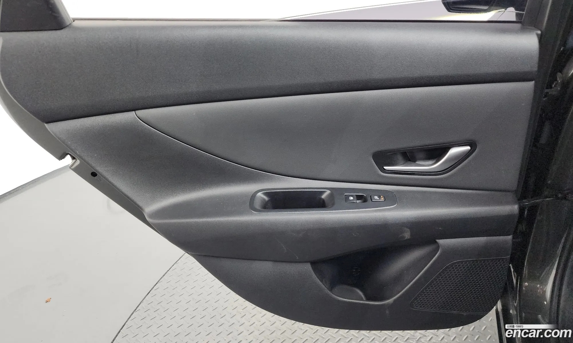 Hyundai Elantra 2021 — 13