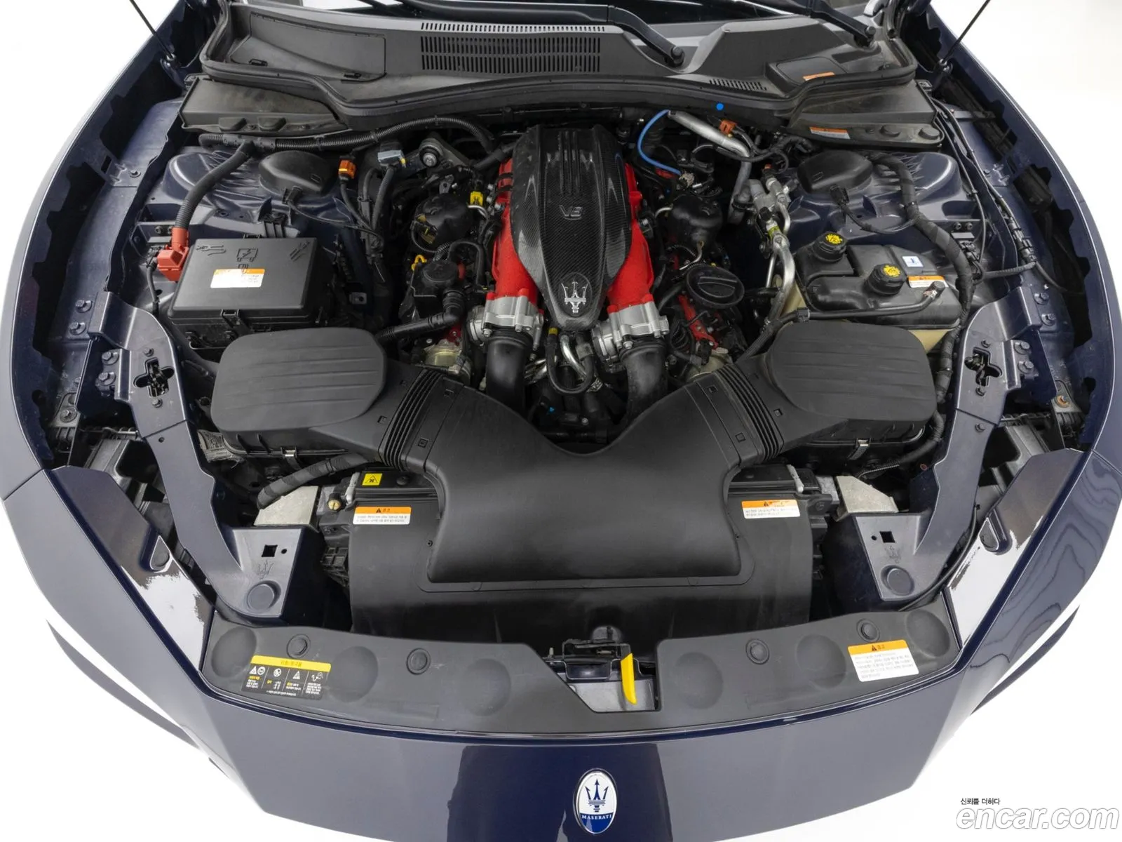 Maserati Ghibli 2022 — 12