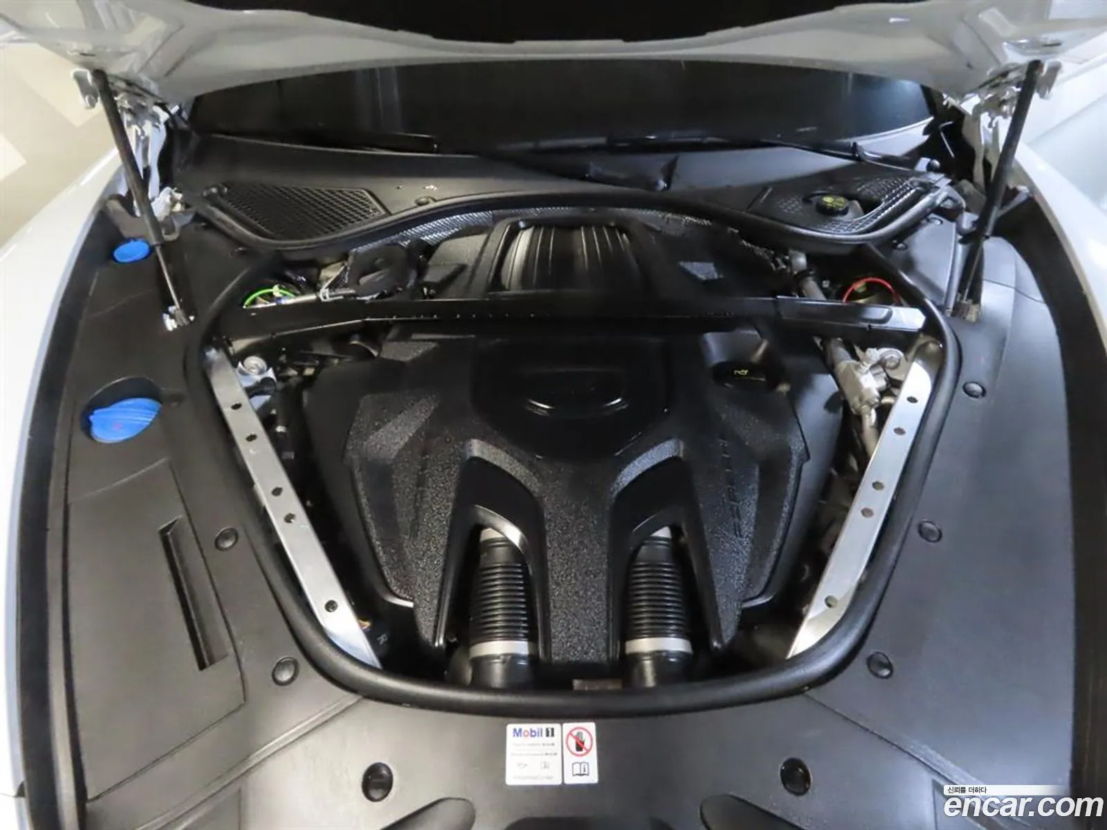Porsche Panamera 2023 — 3