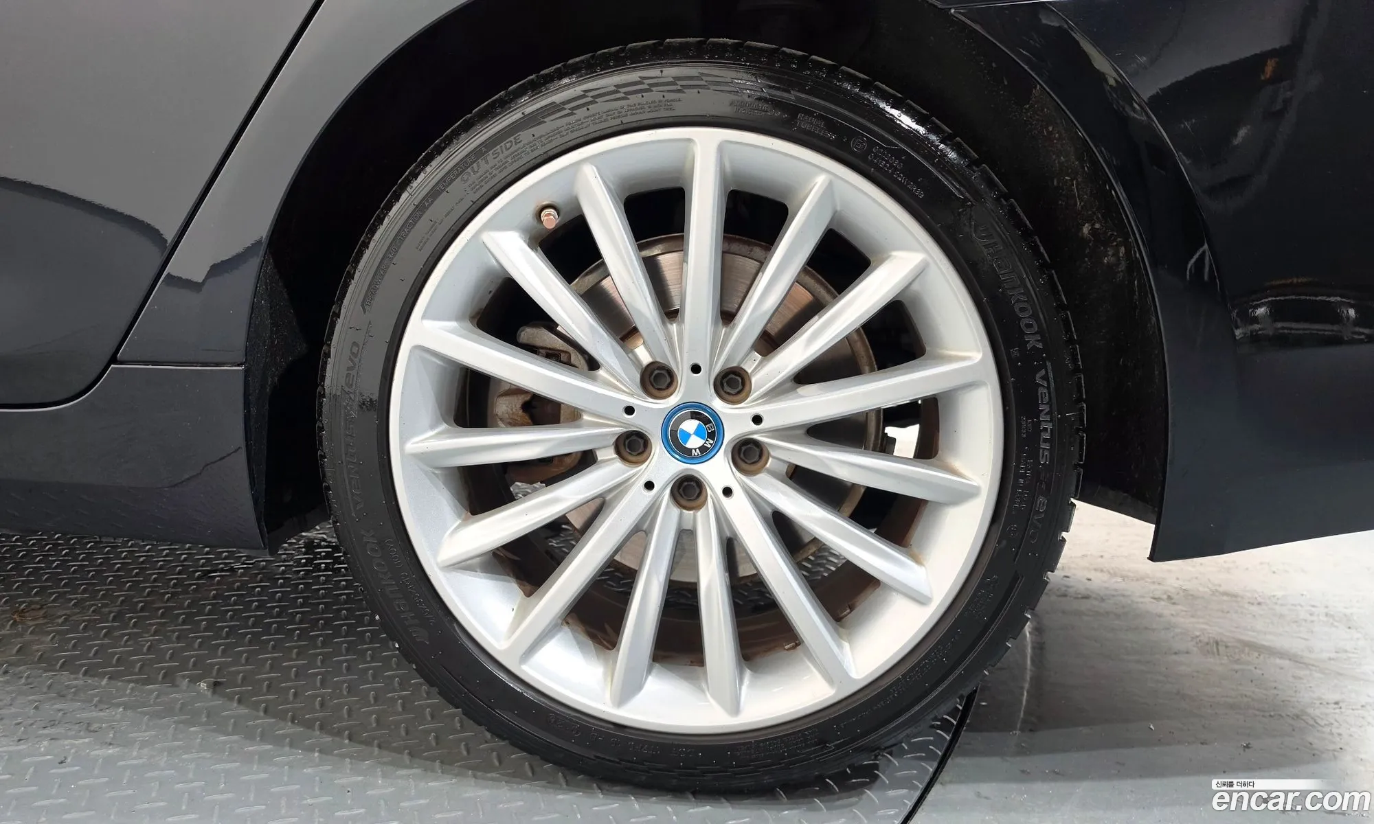 BMW 5 Series 2023 WBA51AG04PCN10257 — 33