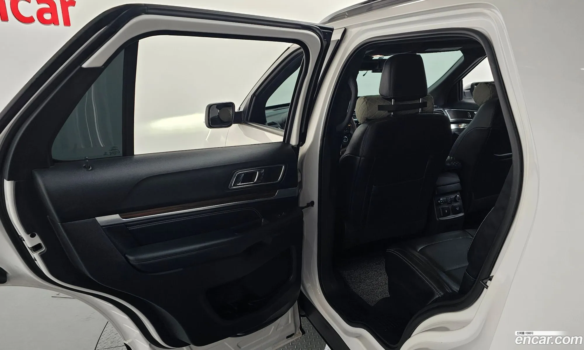 Ford Explorer 2019 — 8
