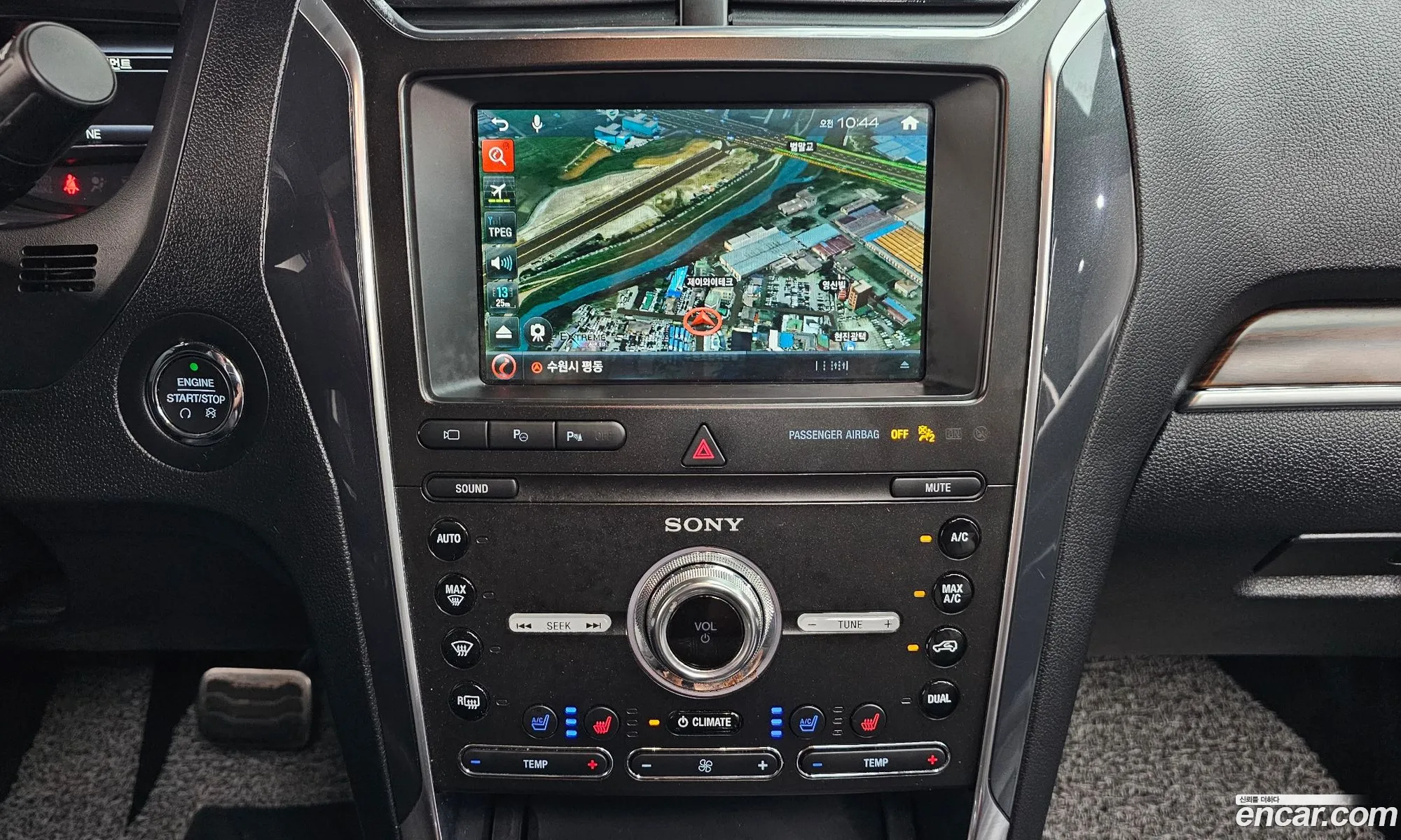 Ford Explorer 2019 — 18