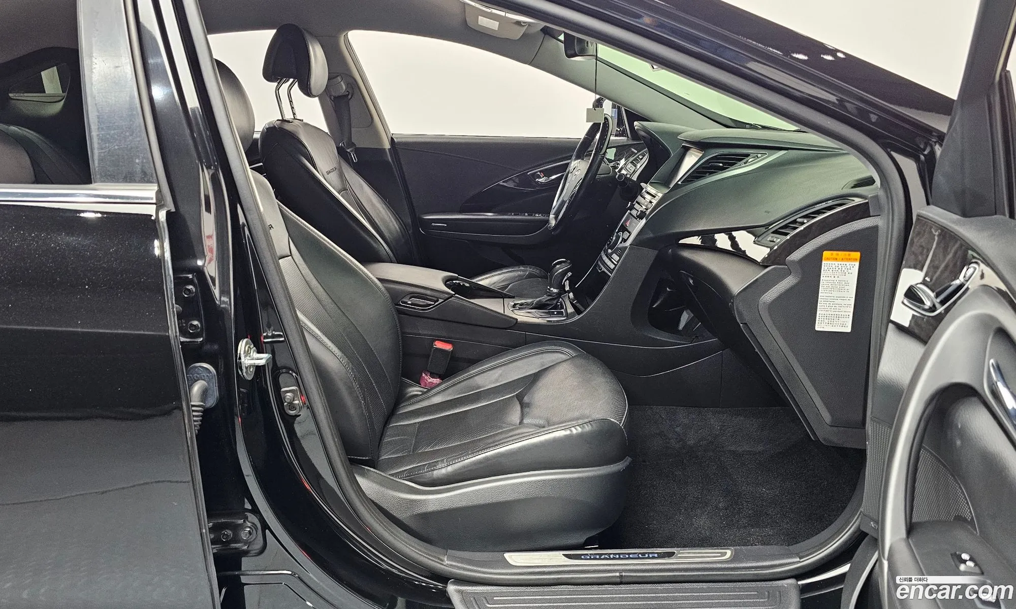 Hyundai Grandeur HG Hybrid 2015 — 19