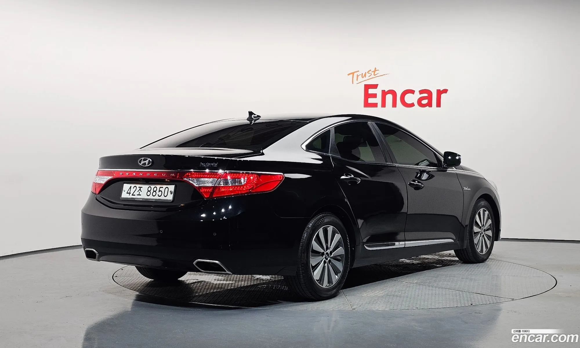 Hyundai Grandeur HG Hybrid 2015 — 14