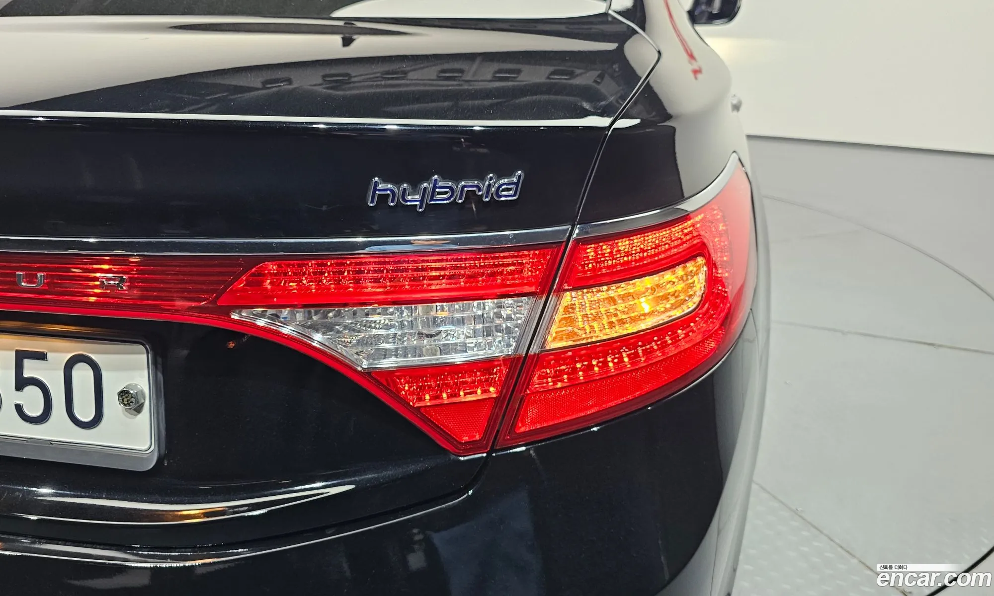 Hyundai Grandeur HG Hybrid 2015 — 25