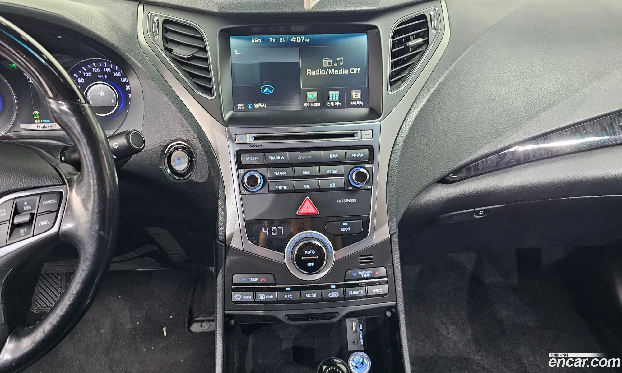 Hyundai Grandeur HG Hybrid 2015 — 12