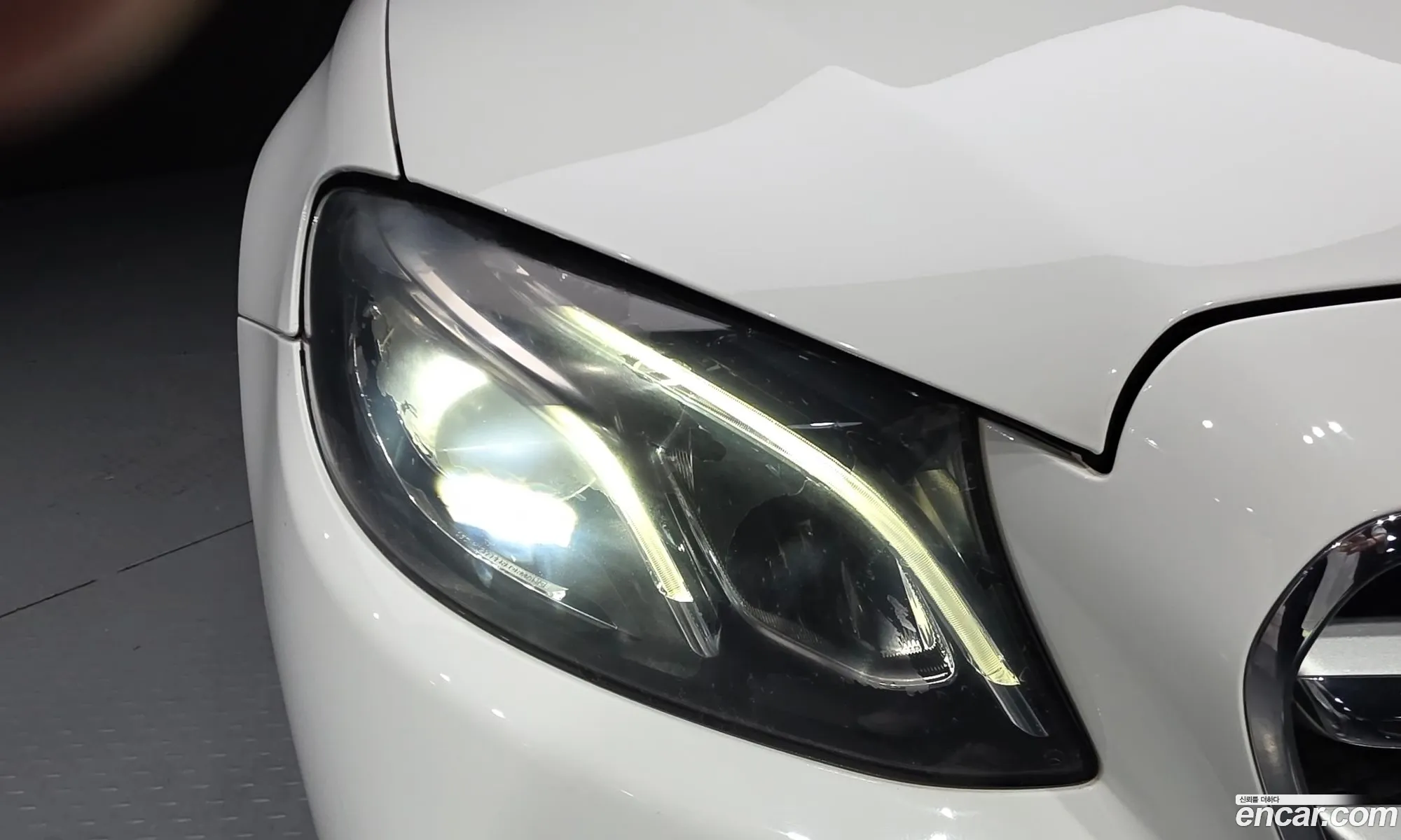 Mercedes-Benz E-Class W213 2019 WDDZF4JB4KA694210 — 29