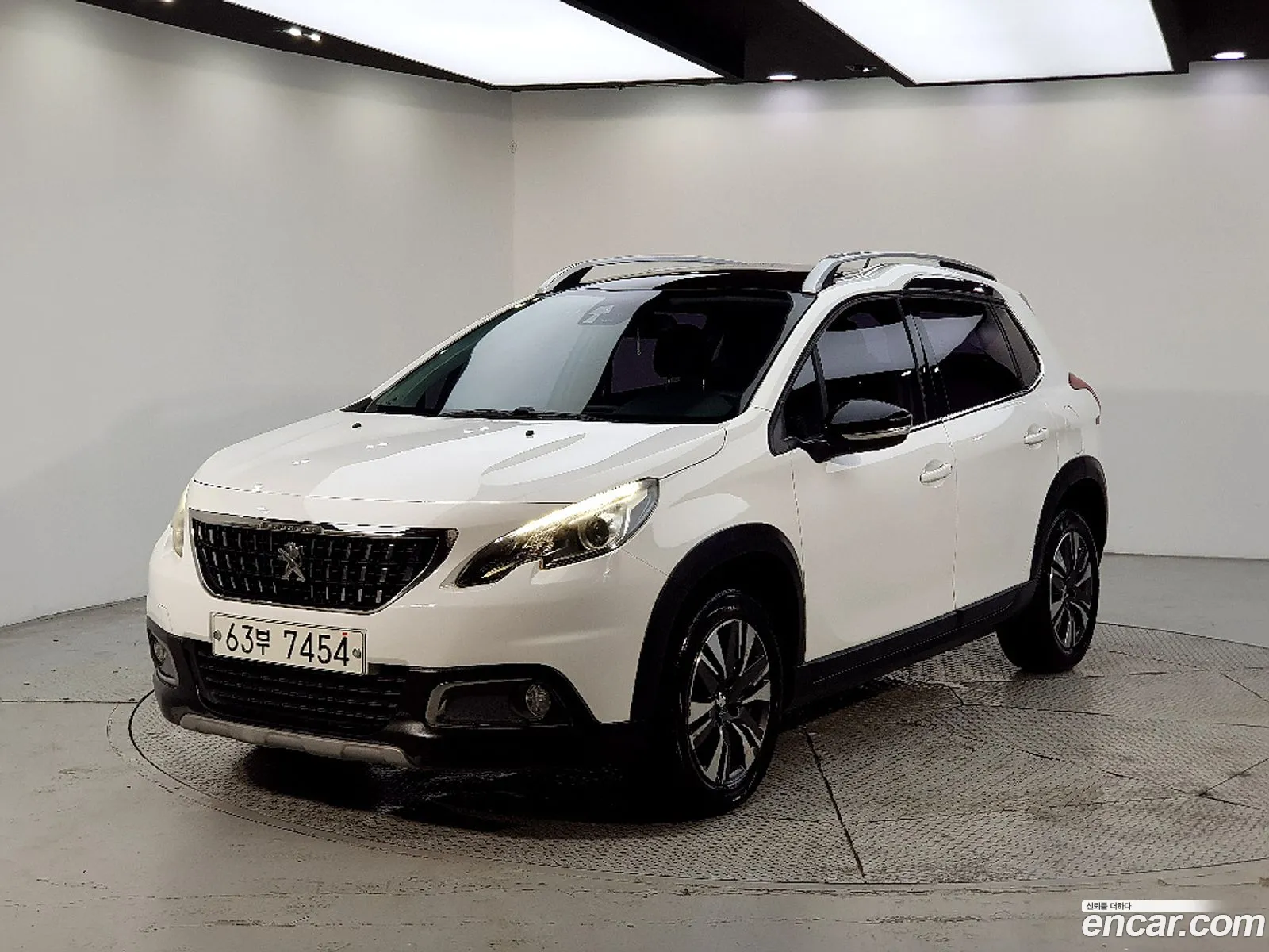 Peugeot 2008 2017 — 17