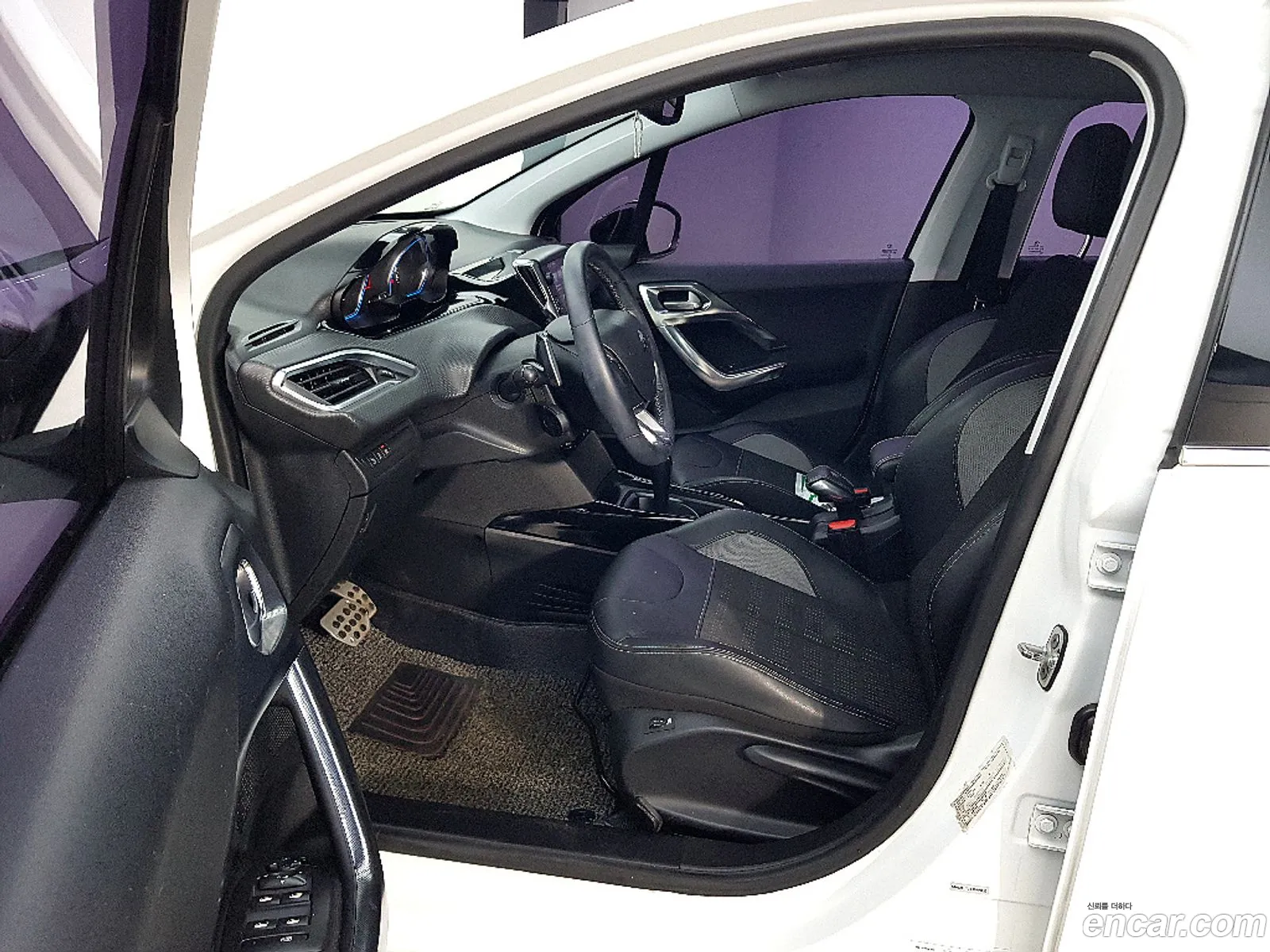 Peugeot 2008 2017 — 6