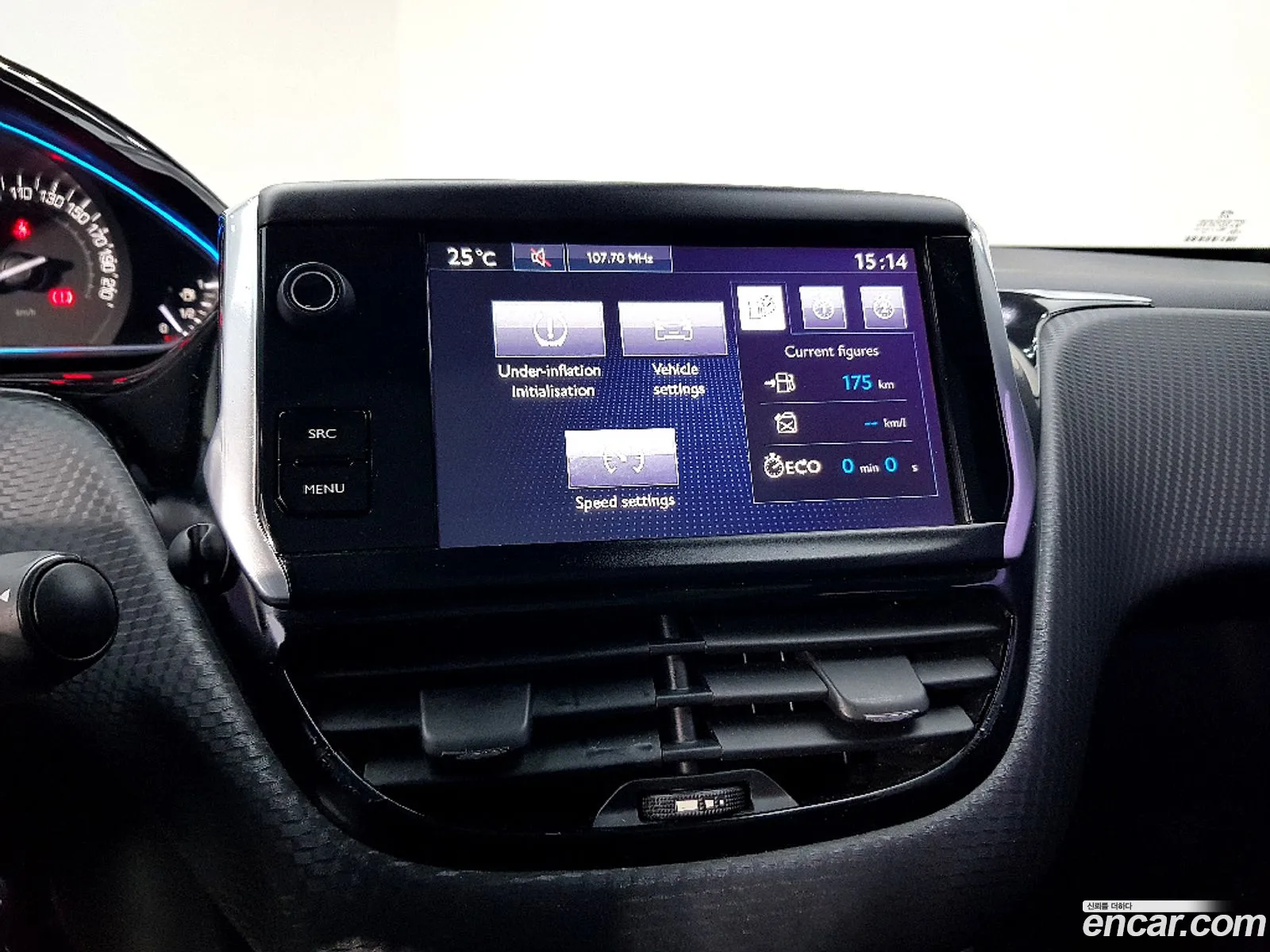 Peugeot 2008 2017 — 11
