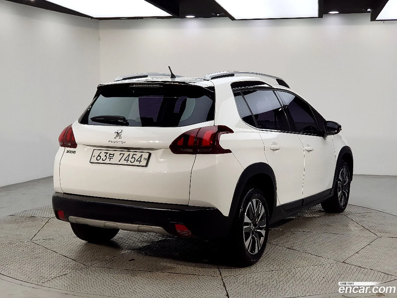 Peugeot 2008 2017 — 20