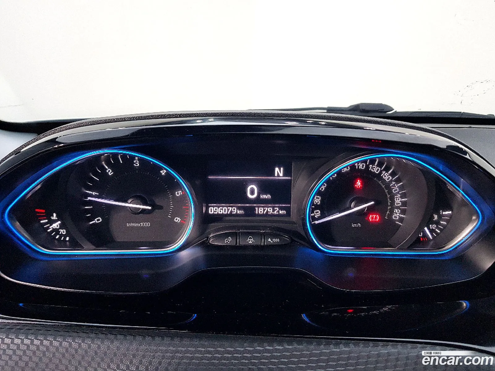 Peugeot 2008 2017 — 5