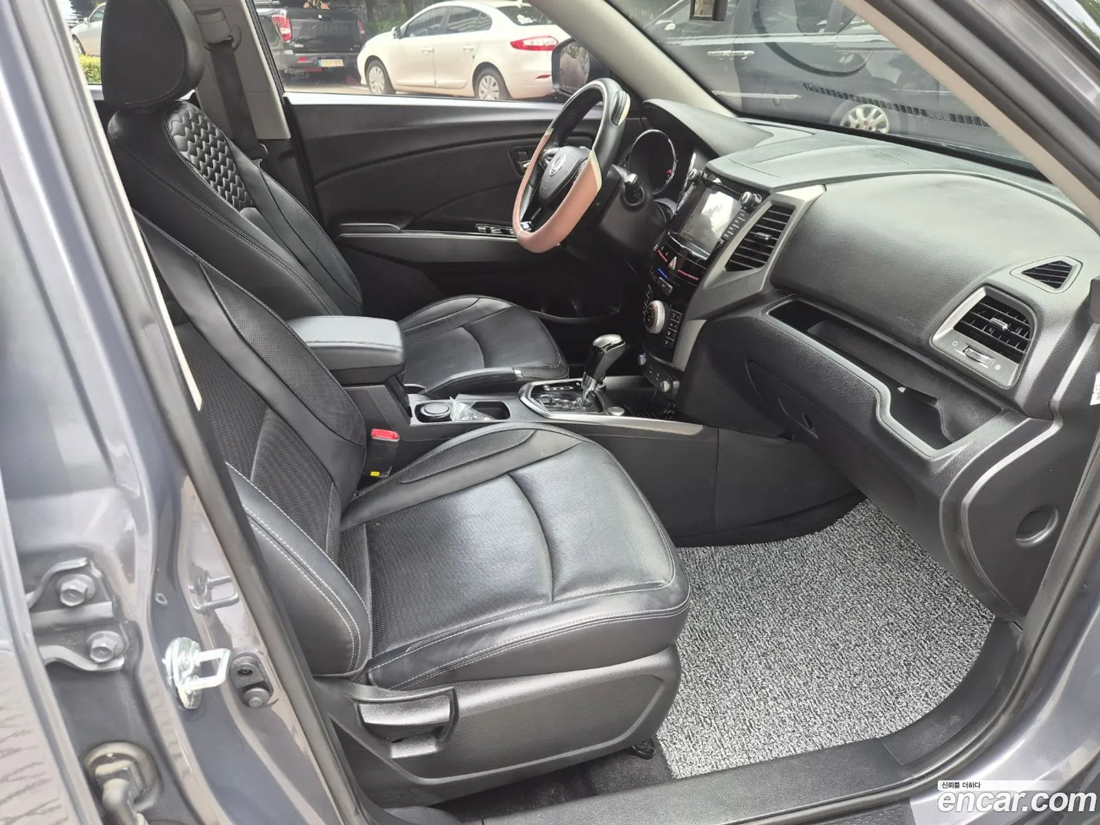 KG Mobility (SsangYong) Tivoli Armour 2017 — 14