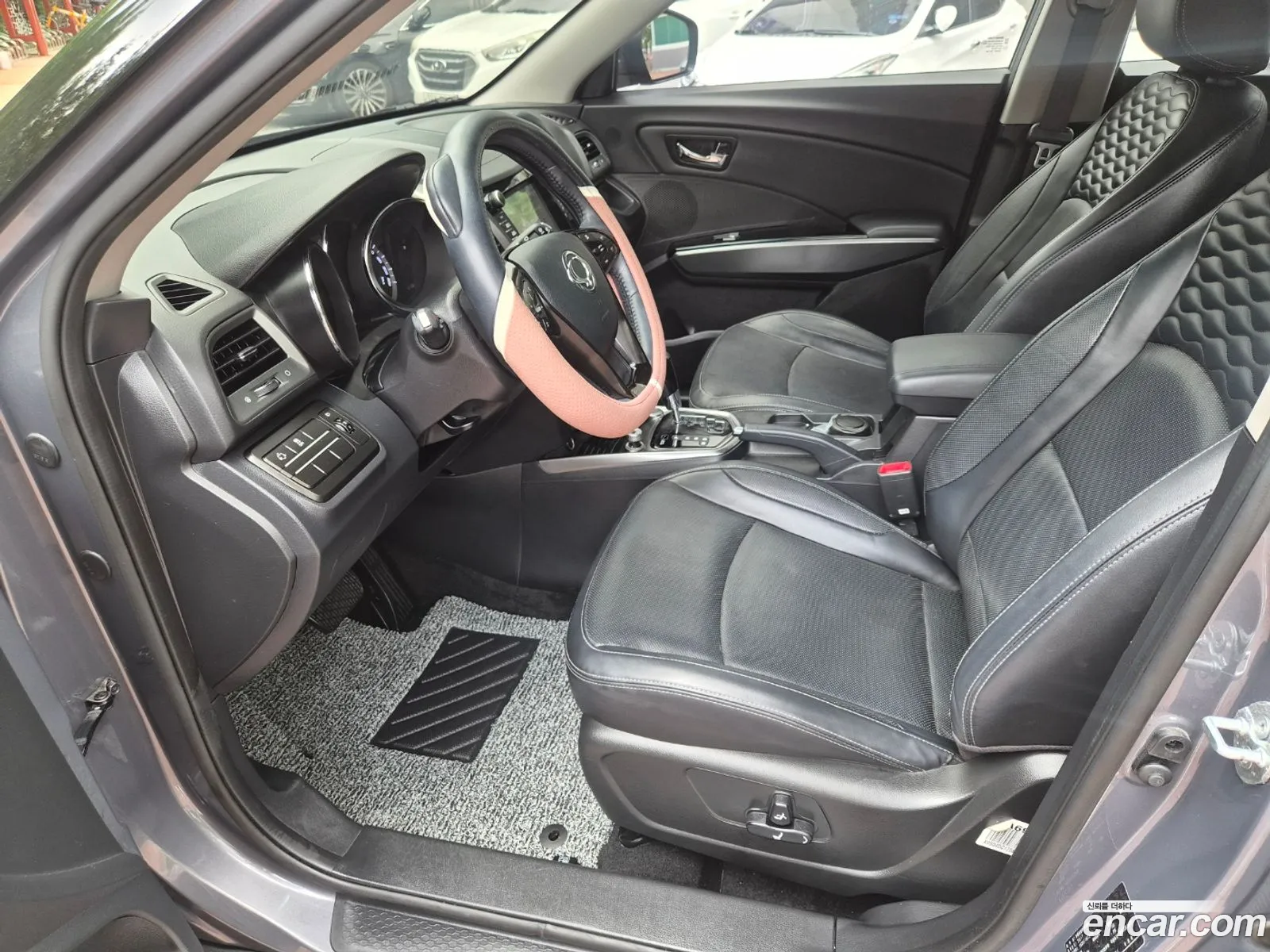 KG Mobility (SsangYong) Tivoli Armour 2017 — 3
