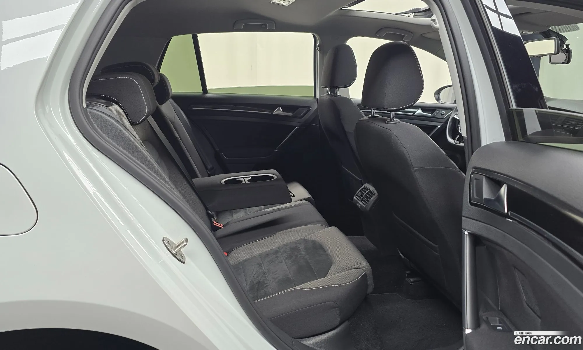 Volkswagen Golf 7th Gen 2014 — 16