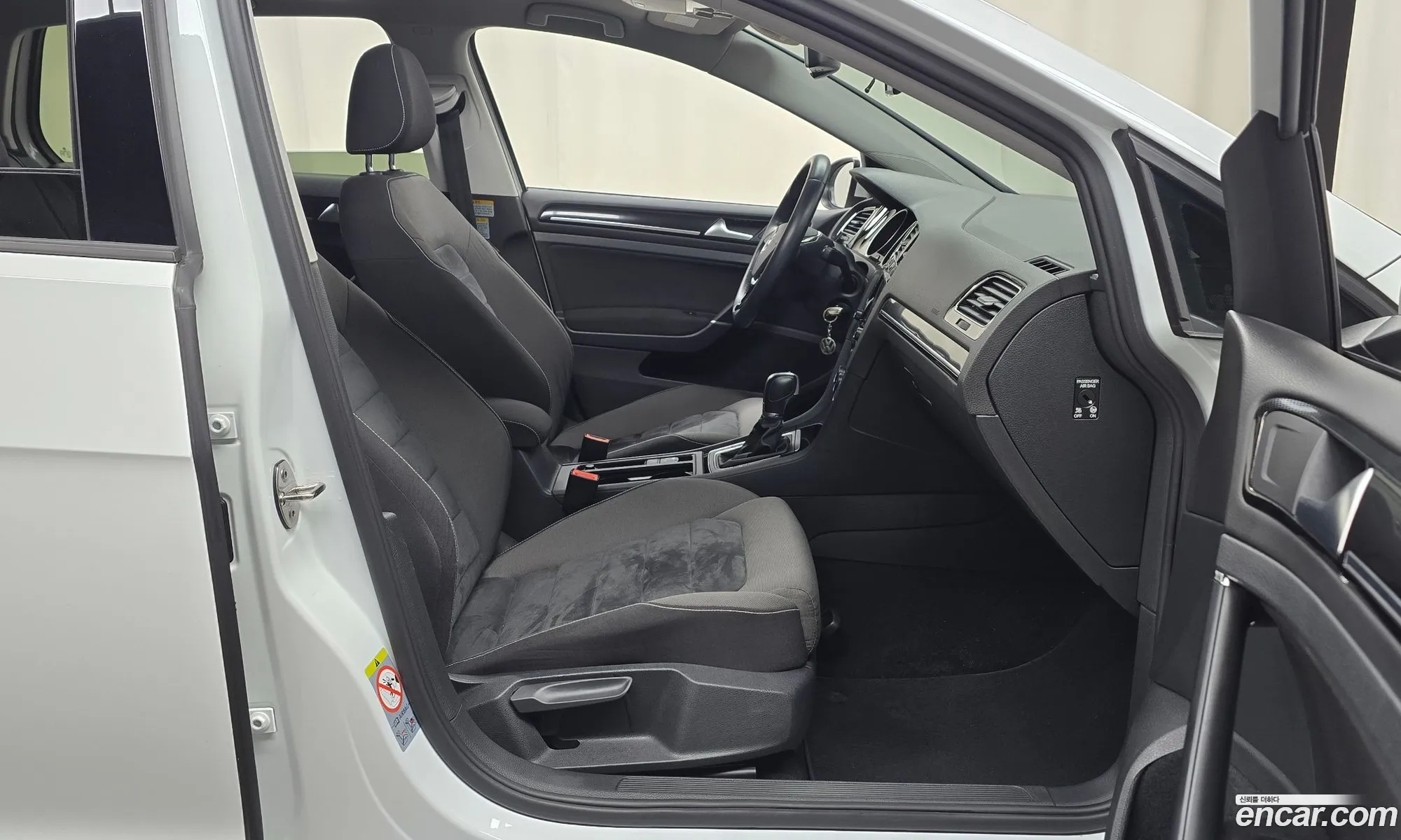 Volkswagen Golf 7th Gen 2014 — 14