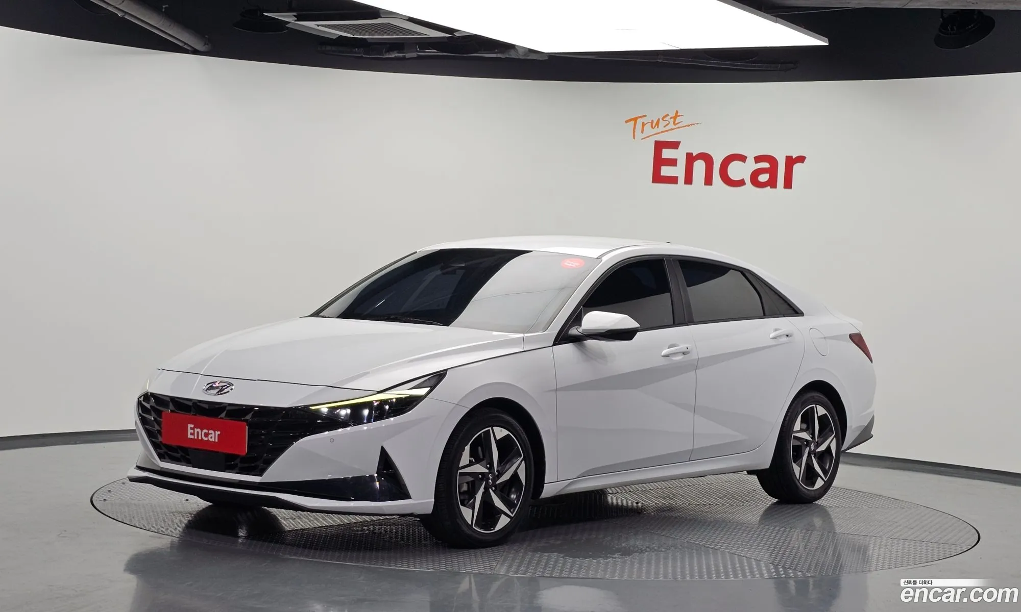 Hyundai Elantra Hybrid