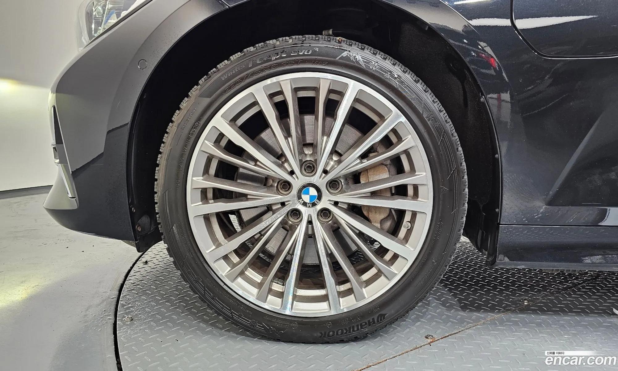 BMW 3 Series 2020 WBA5P7107LFJ73960 — 7
