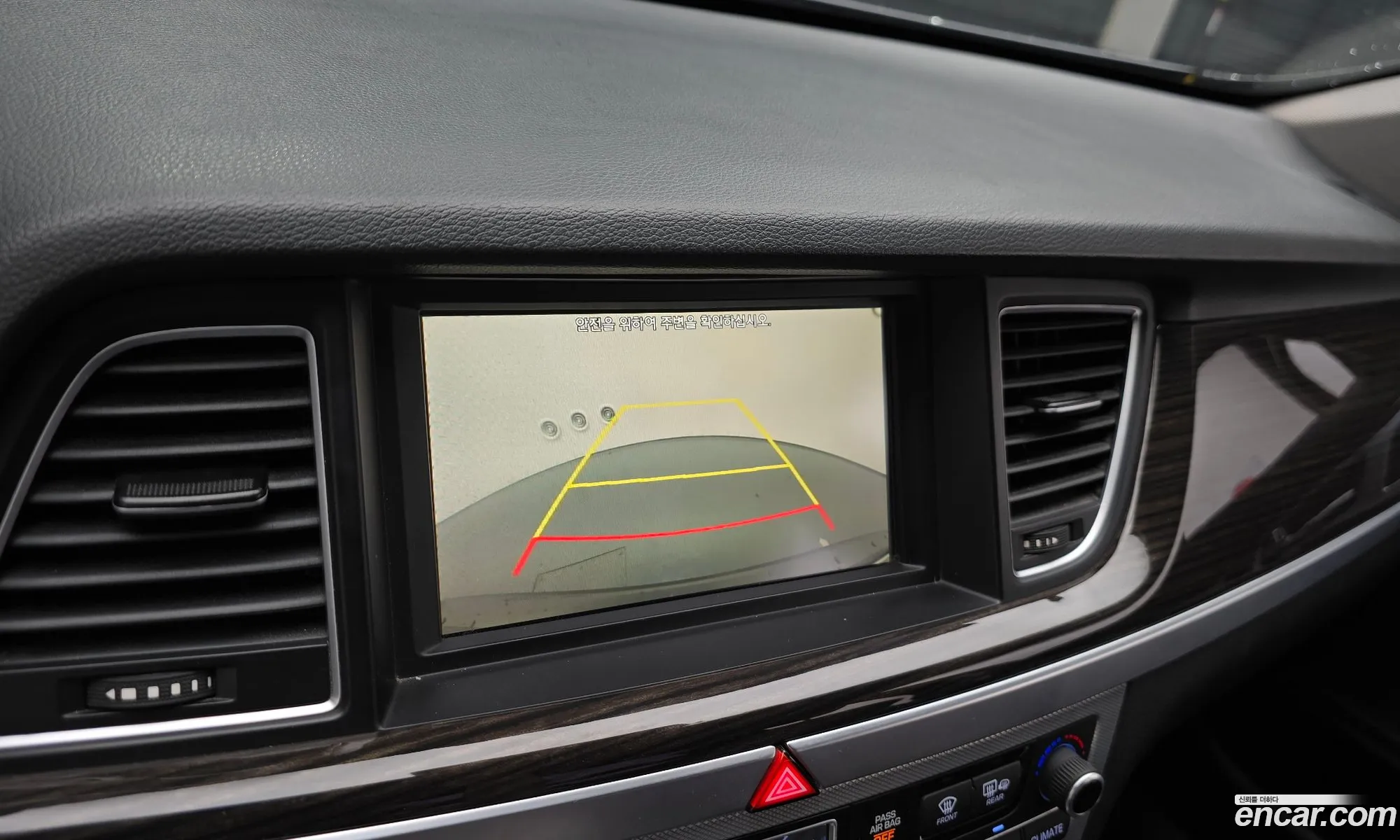 Genesis G80 2016 KMHGL41DDHU207428 — 12
