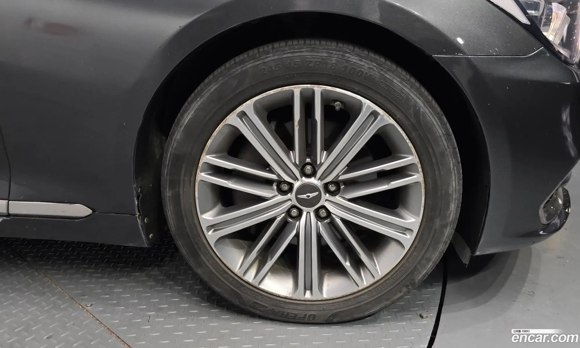 Genesis G80 2016 KMHGL41DDHU207428 — 24