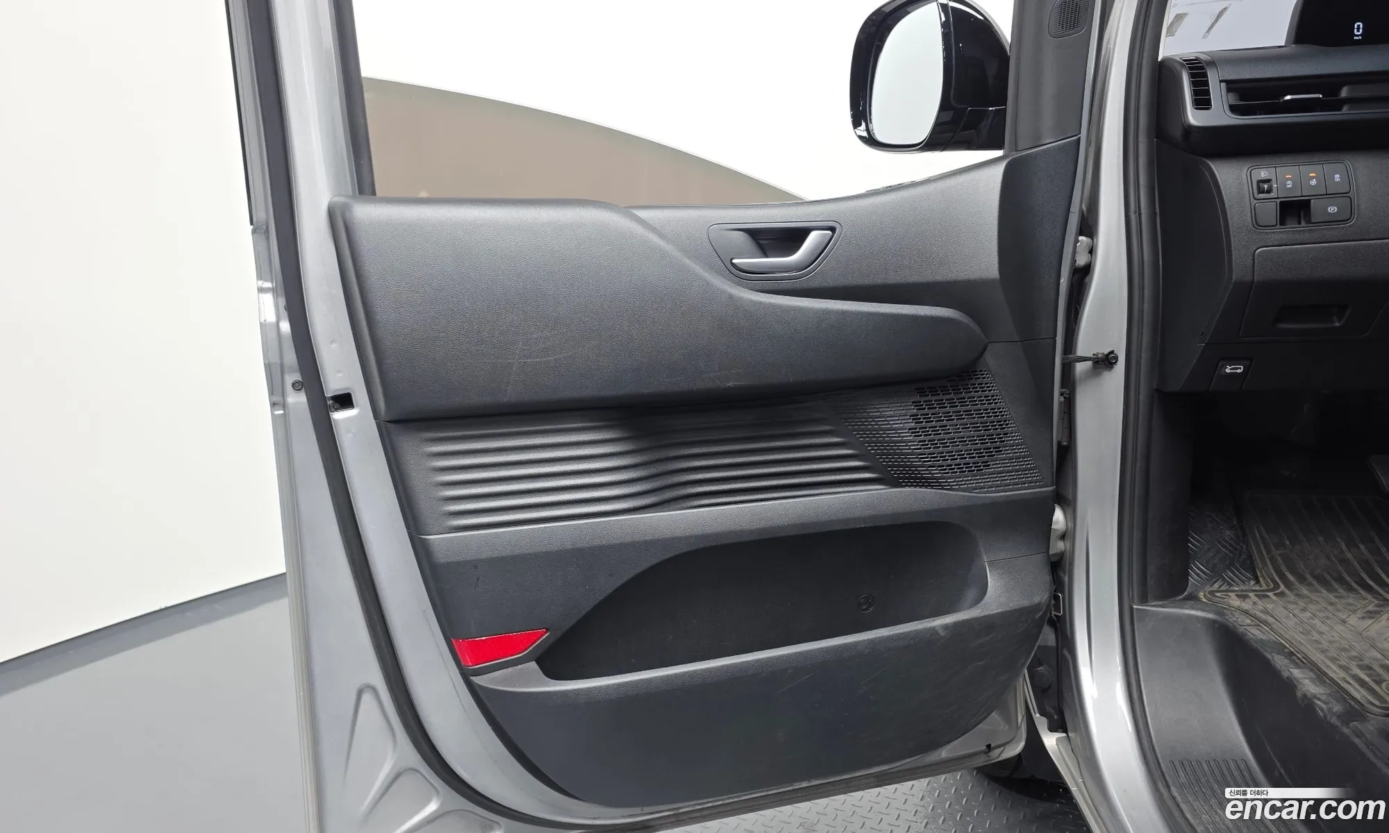 Hyundai Staria 2022 — 5