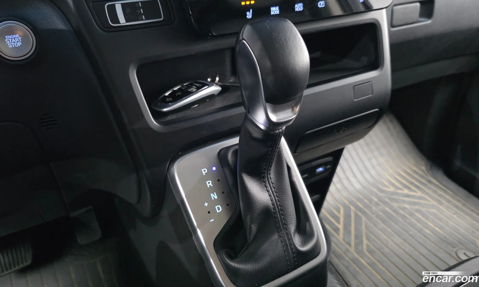 Hyundai Staria 2022 — 7