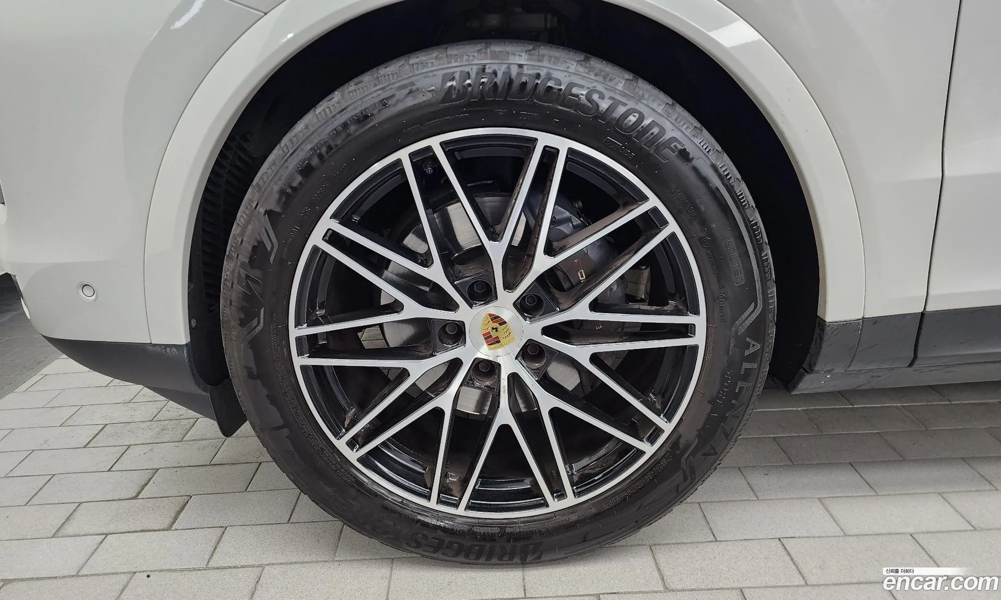 Porsche Cayenne 2024 WP1BA29Y4RDA60197 — 9