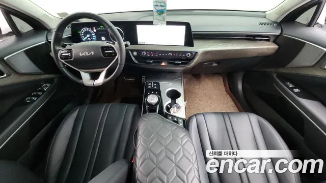 Kia K8 Hybrid 2022 — 4