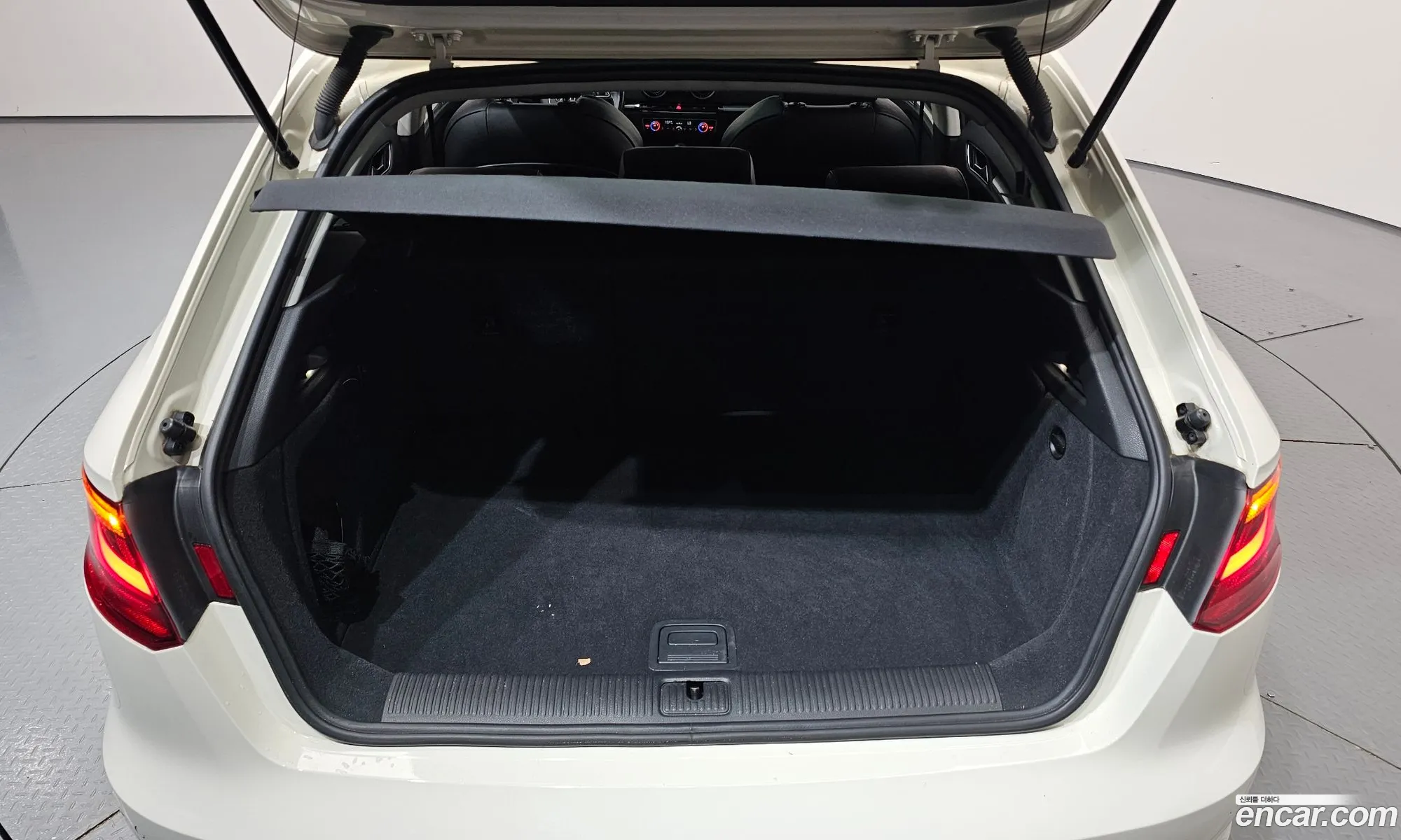 Audi A3 2015 WAUZZZ8V1FA142097 — 6