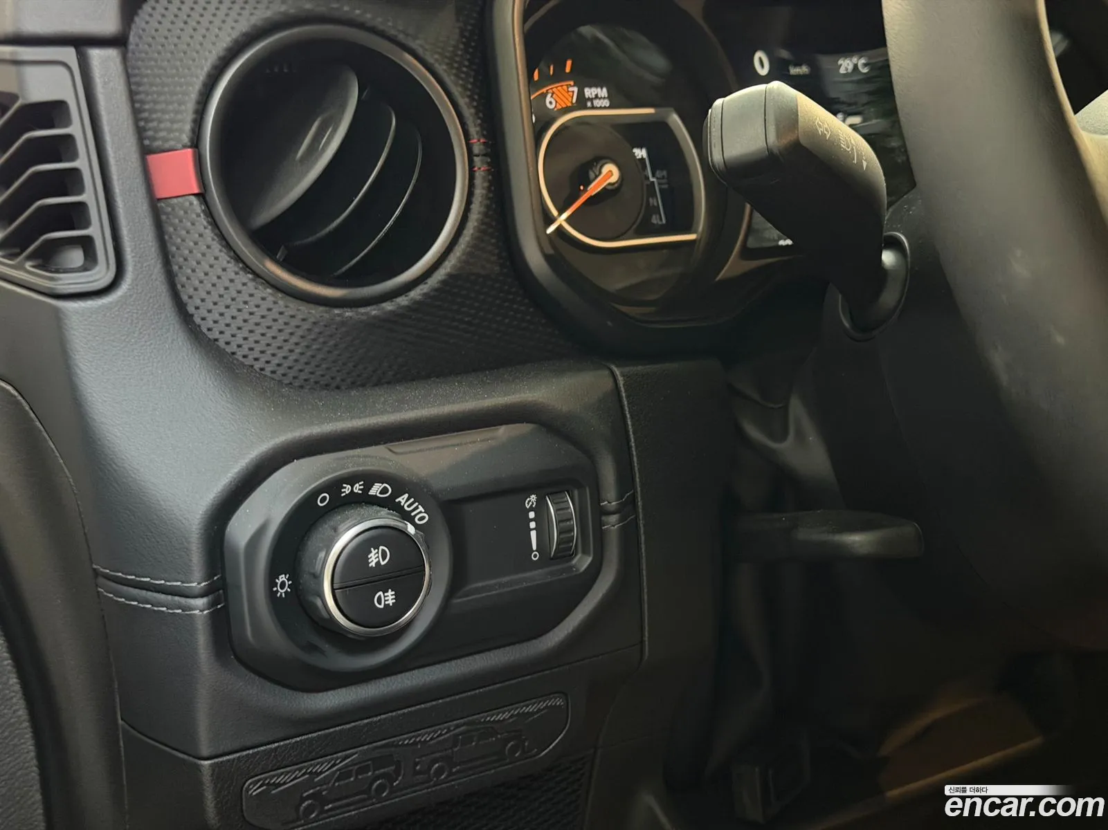 Jeep Wrangler 2025 — 14