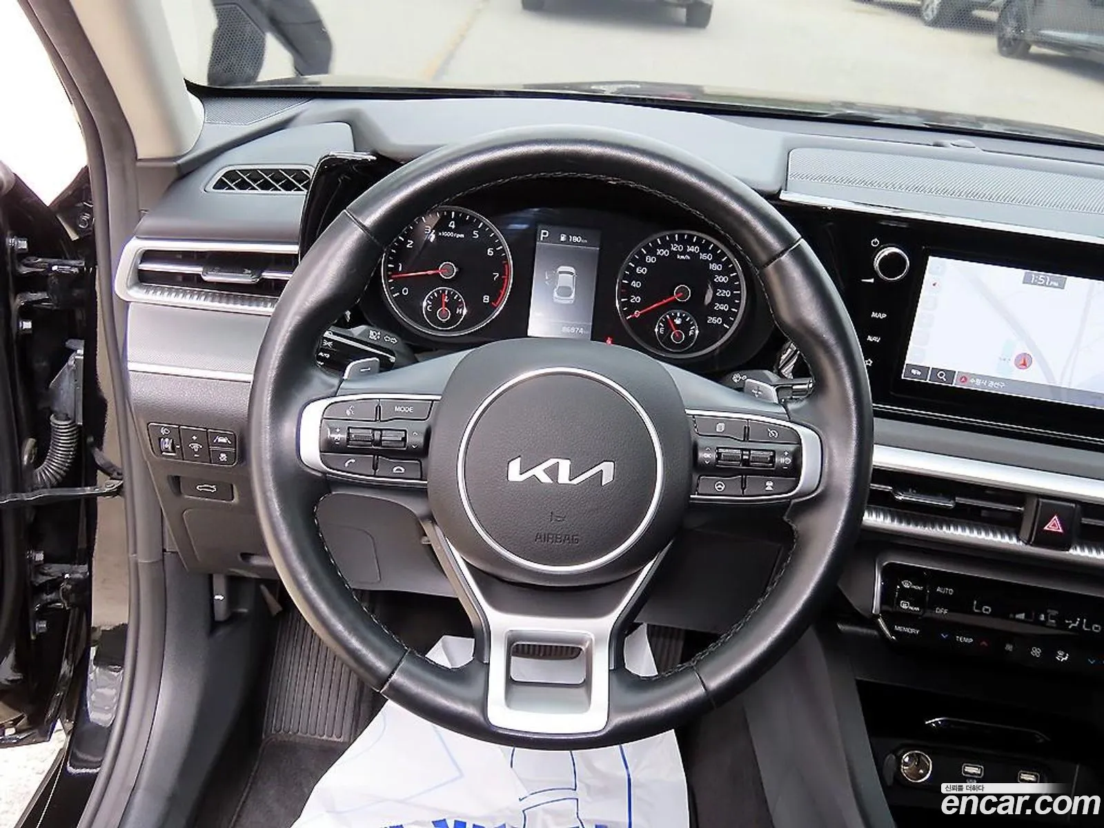 Kia K5 2023 — 12
