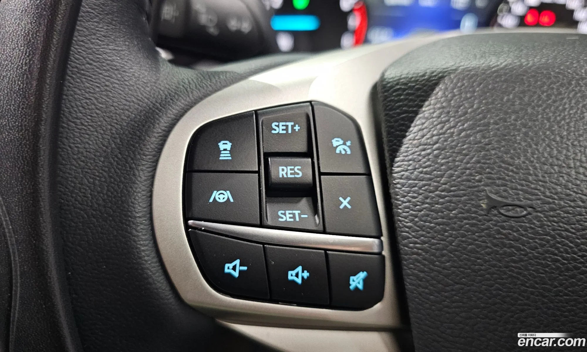 Ford Explorer 6th Gen 2023 1FMSK8FH3PGB54374 — 3