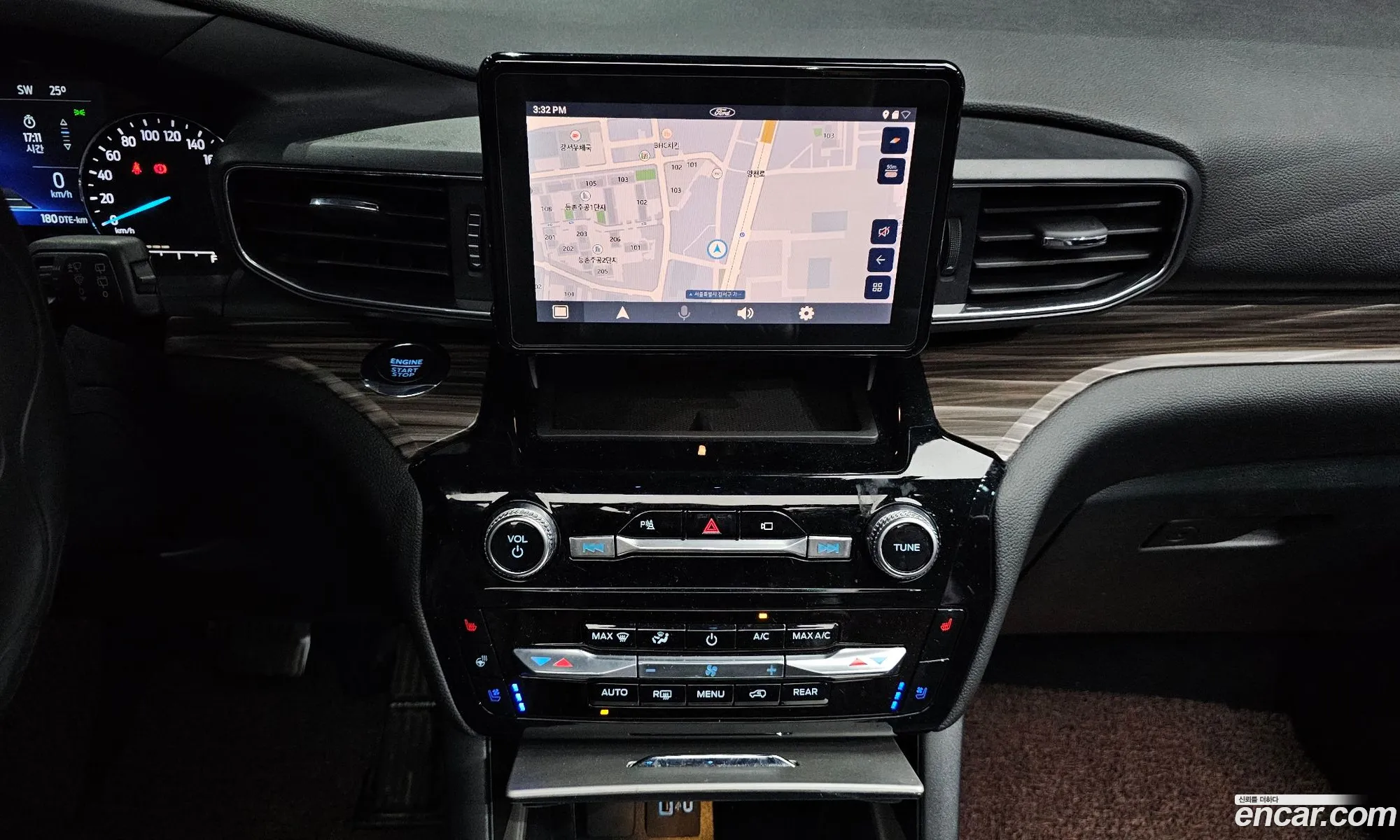 Ford Explorer 6th Gen 2023 1FMSK8FH3PGB54374 — 29