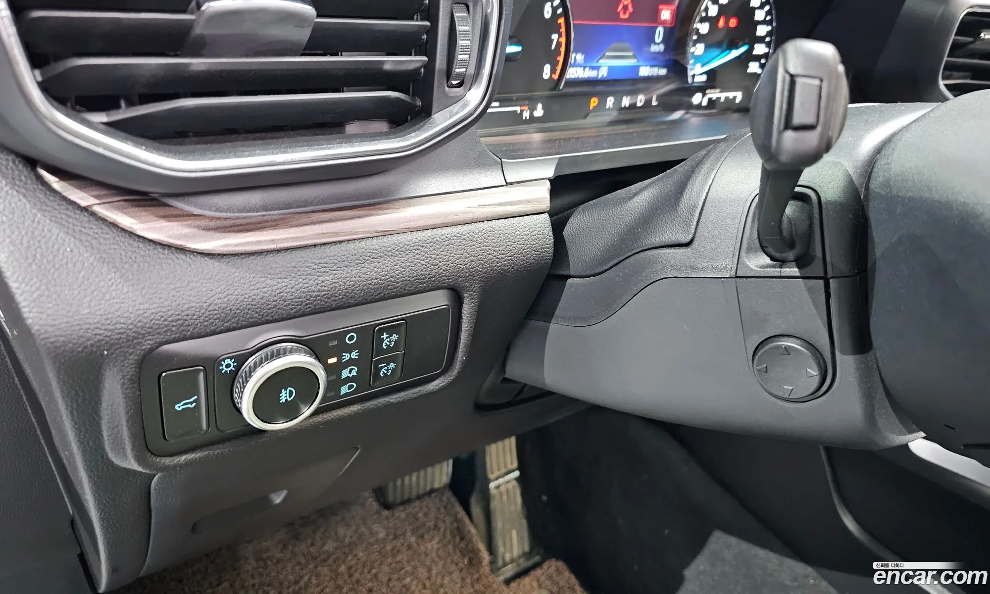 Ford Explorer 6th Gen 2023 1FMSK8FH3PGB54374 — 25